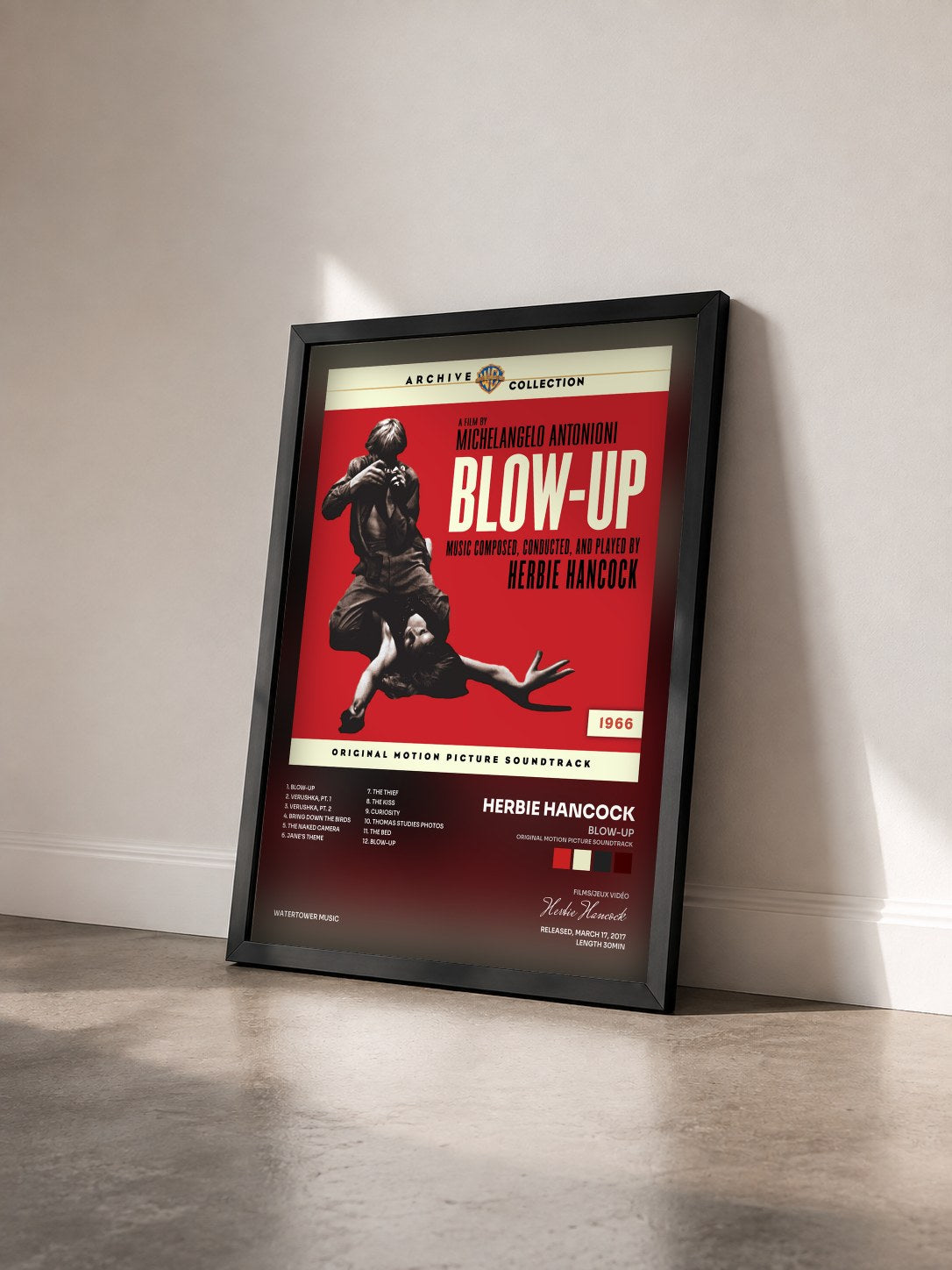 #noir Tableau de l'album Blow-Up (Original Motion Picture Soundtrack) de Herbie Hancock vu de trois quarts, cadre noir