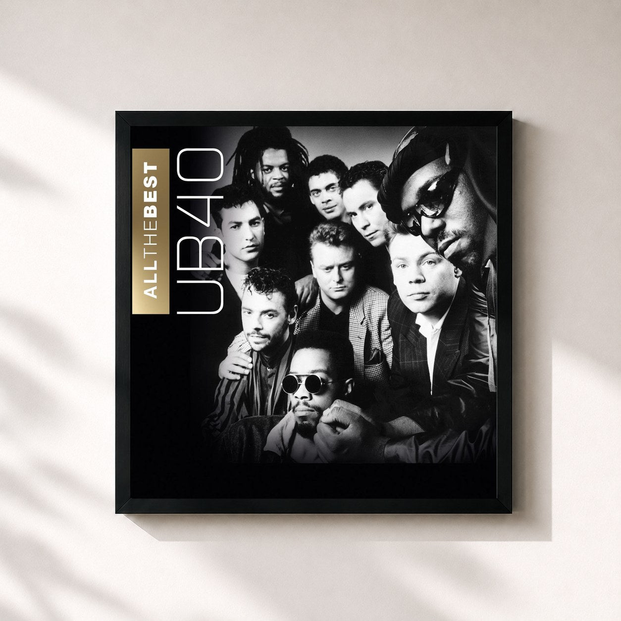#noir Tableau carré de l'album All The Best de UB40, cadre noir 32x32 cm