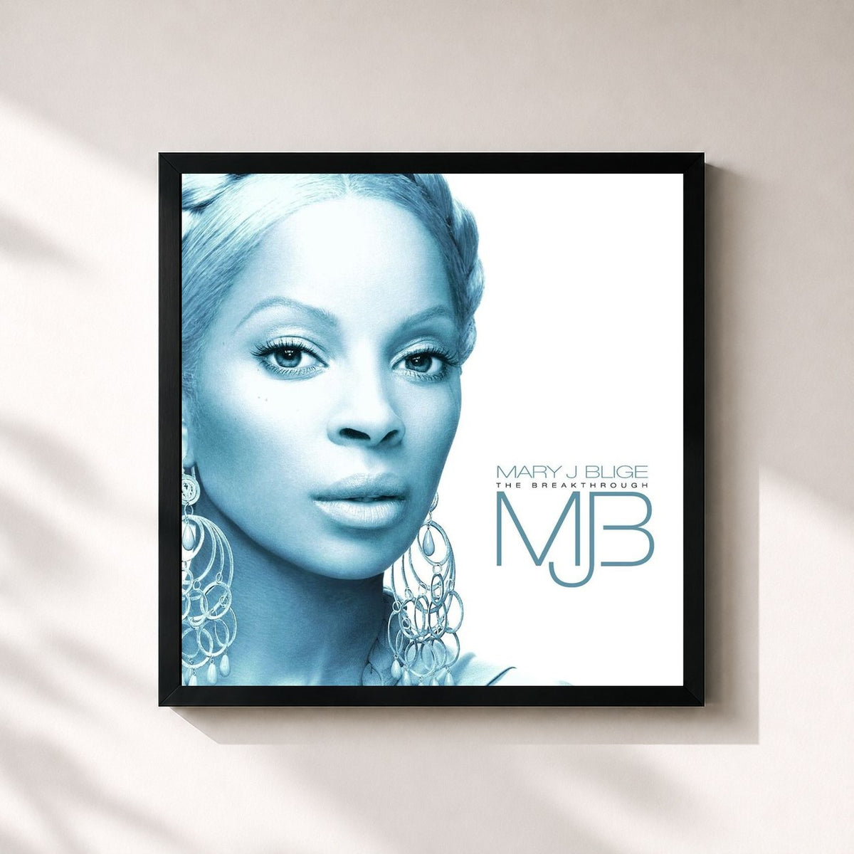 #noir The Breakthrough von Mary J. Blige als quadratischer Kunstdruck, schwarzer Rahmen 32x32 cm