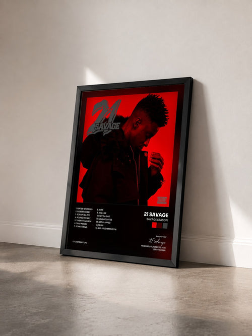 #noir Savage Season de 21 Savage en lámina enmarcada vista de tres cuartos, marco negro