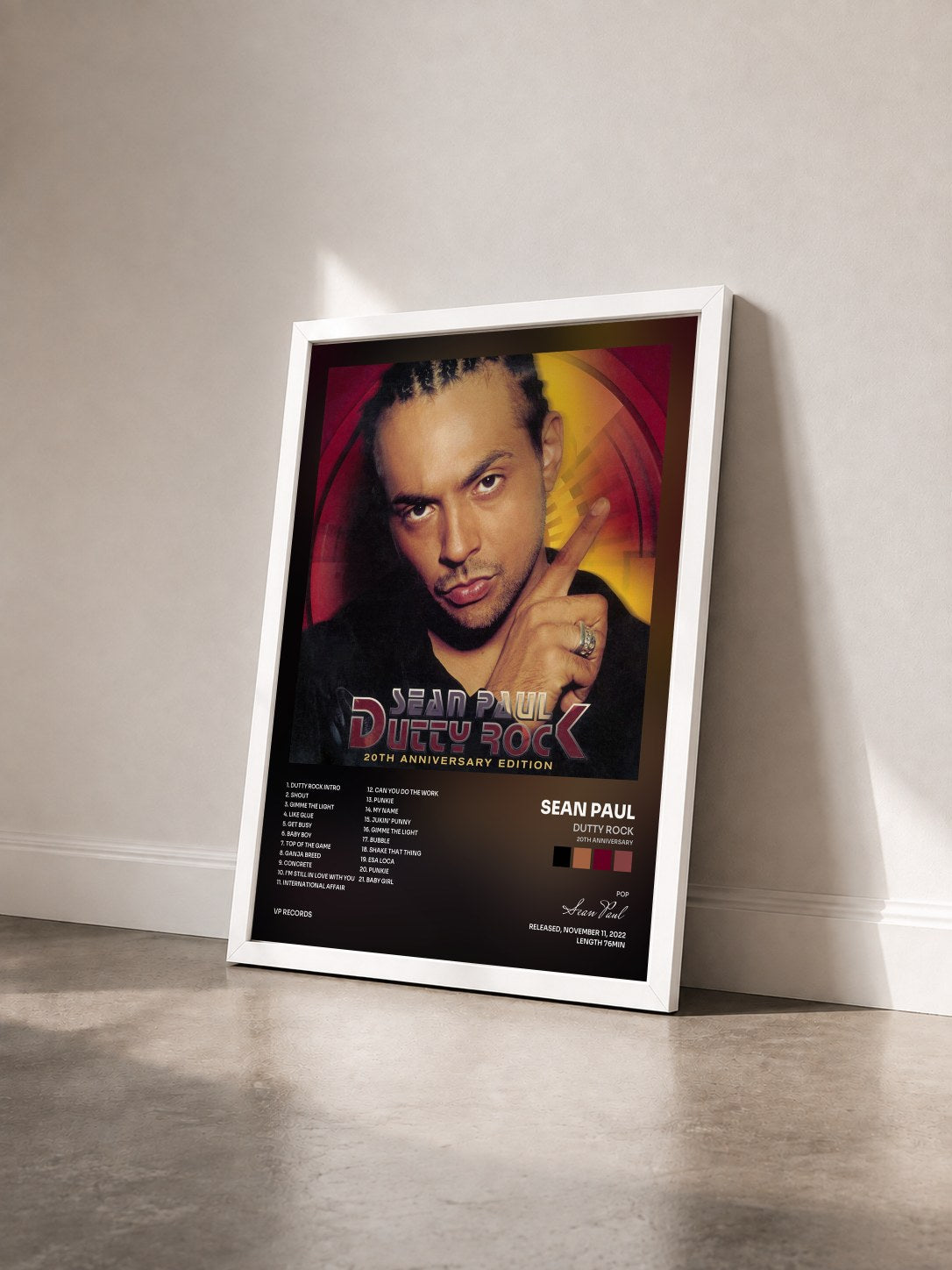 #blanc Tableau de l'album Dutty Rock (20th Anniversary) de Sean Paul vu de trois quarts, cadre blanc