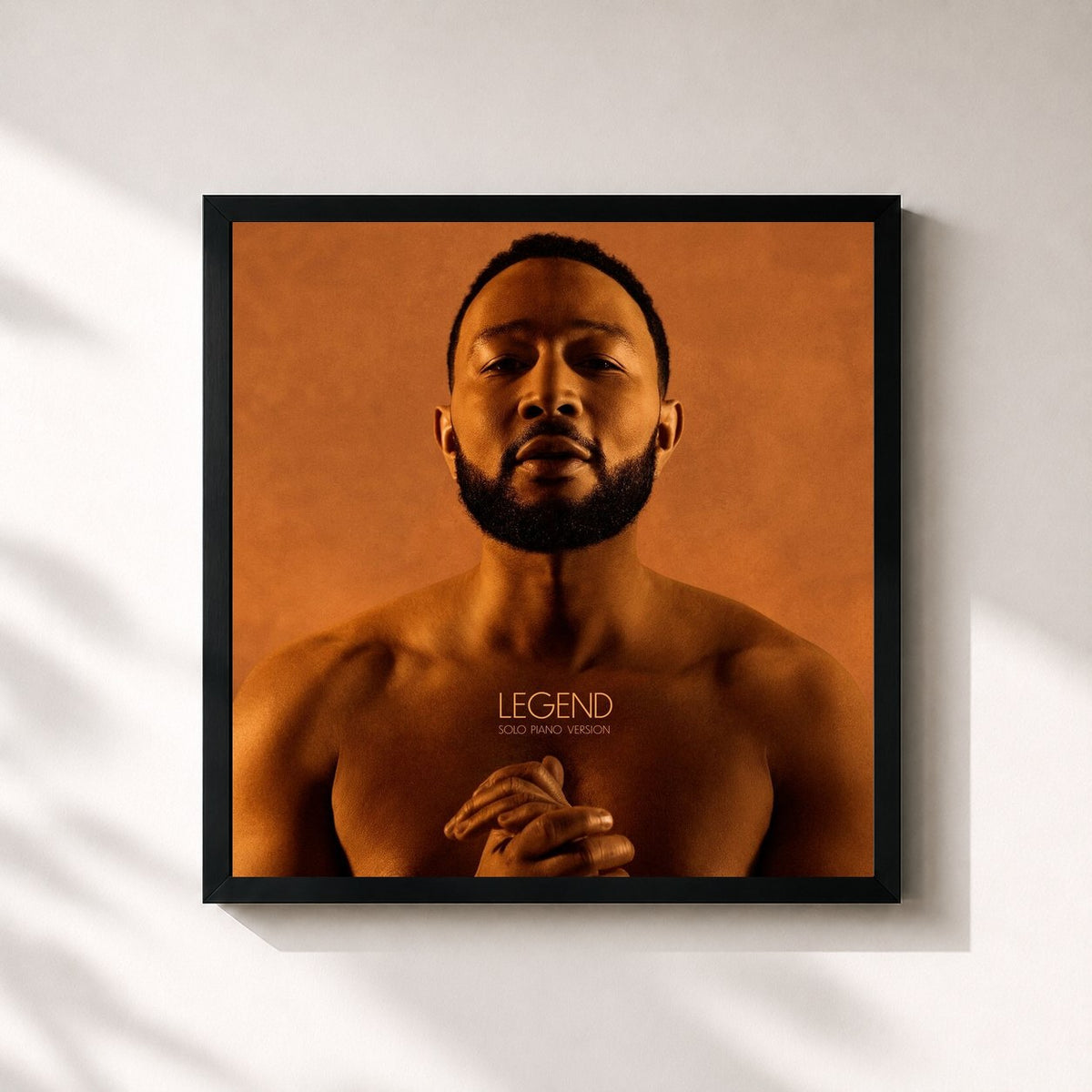 #noir Tableau carré de l'album LEGEND (Solo Piano Version) de John Legend, cadre noir 32x32 cm