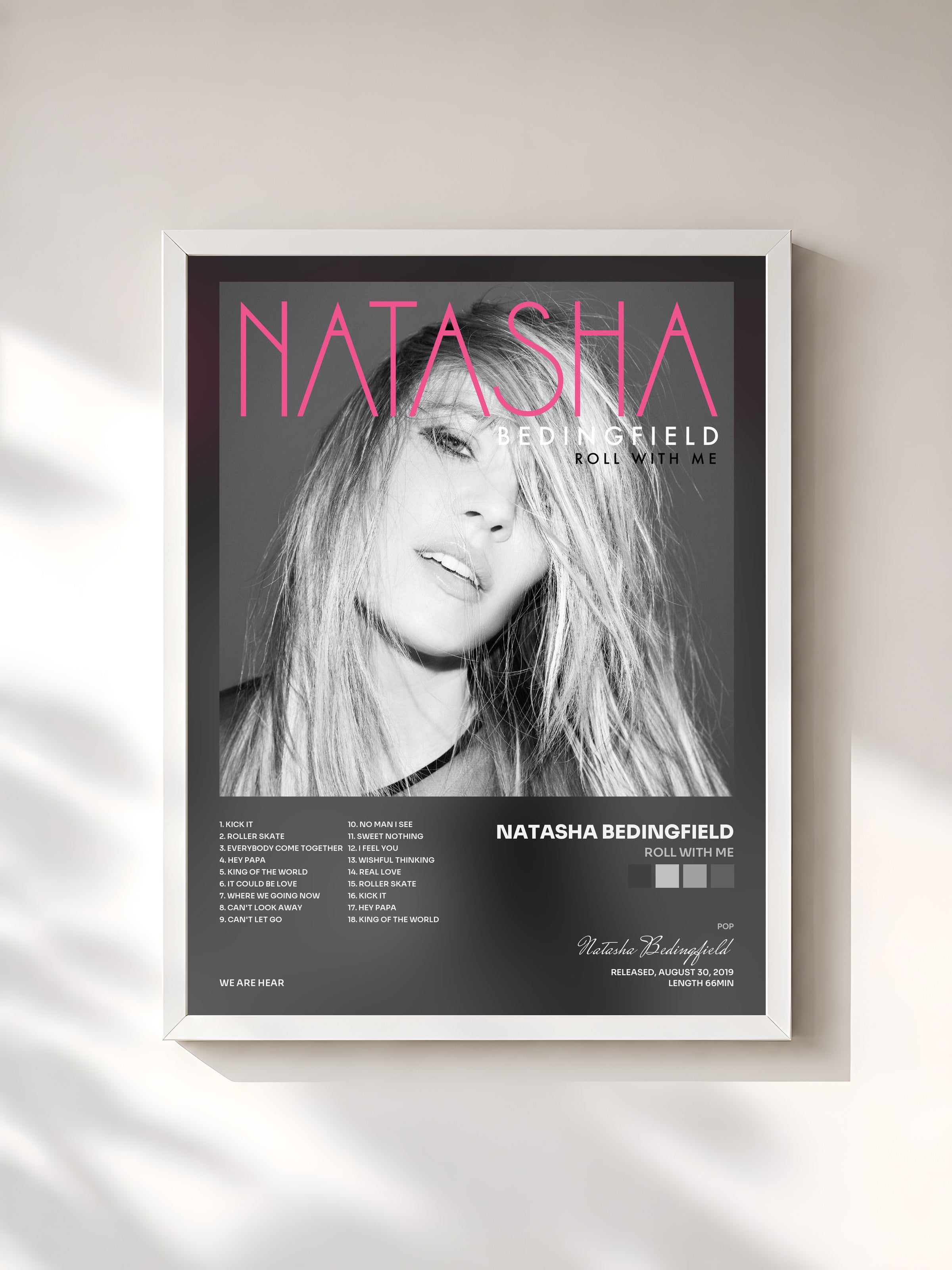 #blanc Tableau de l'album ROLL WITH ME de Natasha Bedingfield, cadre blanc, imprimé et encadré en France