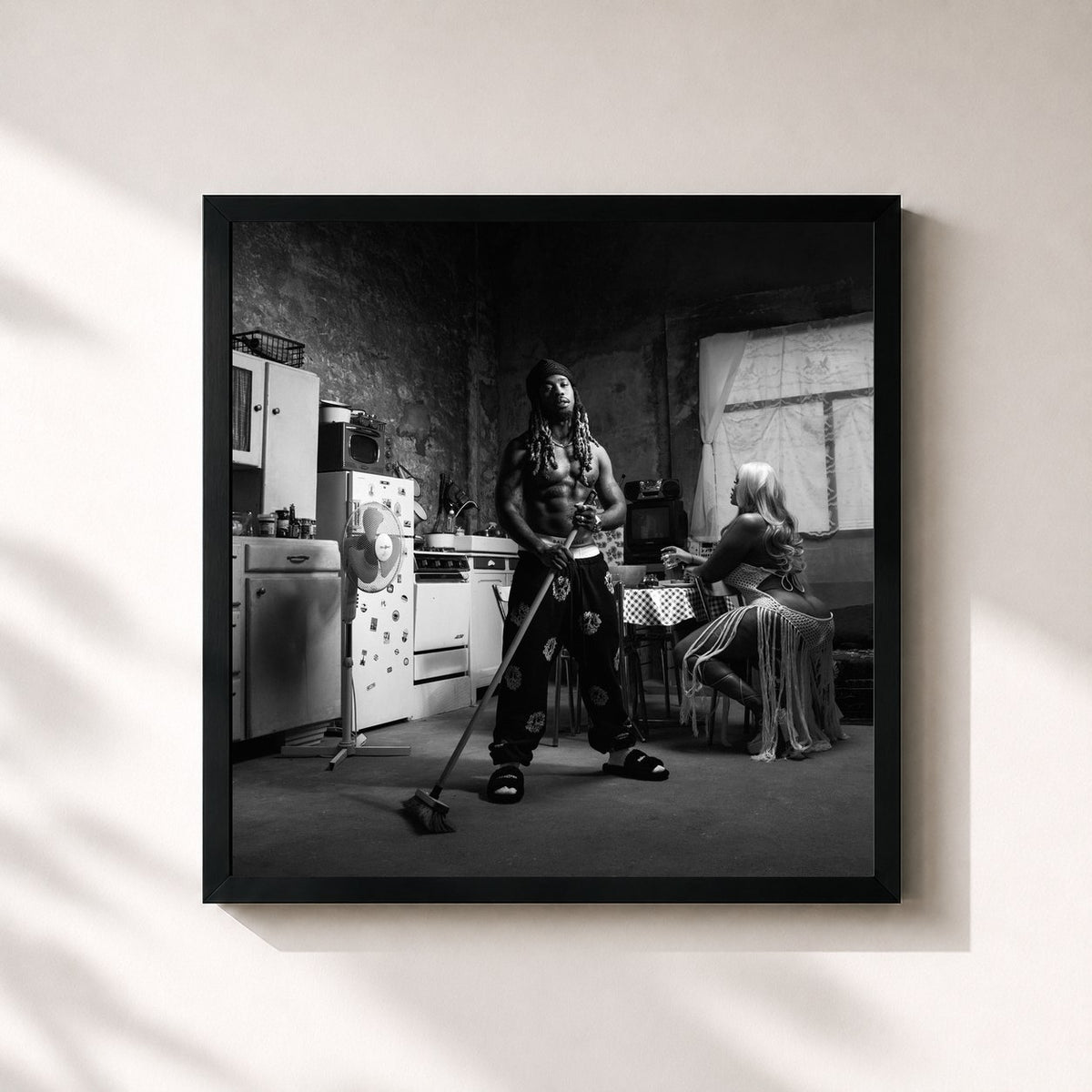 #noir Tableau carré de l'album Melvin de Paris de Jok'air, cadre noir 32x32 cm