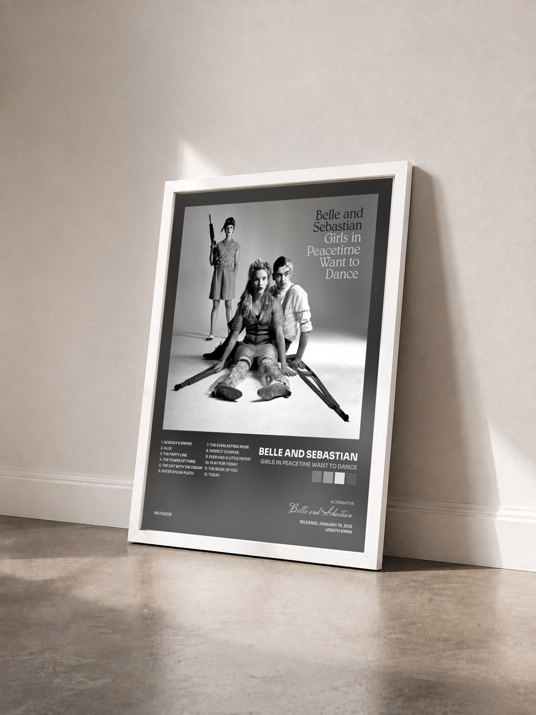 #blanc Tableau de l'album Girls in Peacetime Want to Dance de Belle and Sebastian vu de trois quarts, cadre blanc