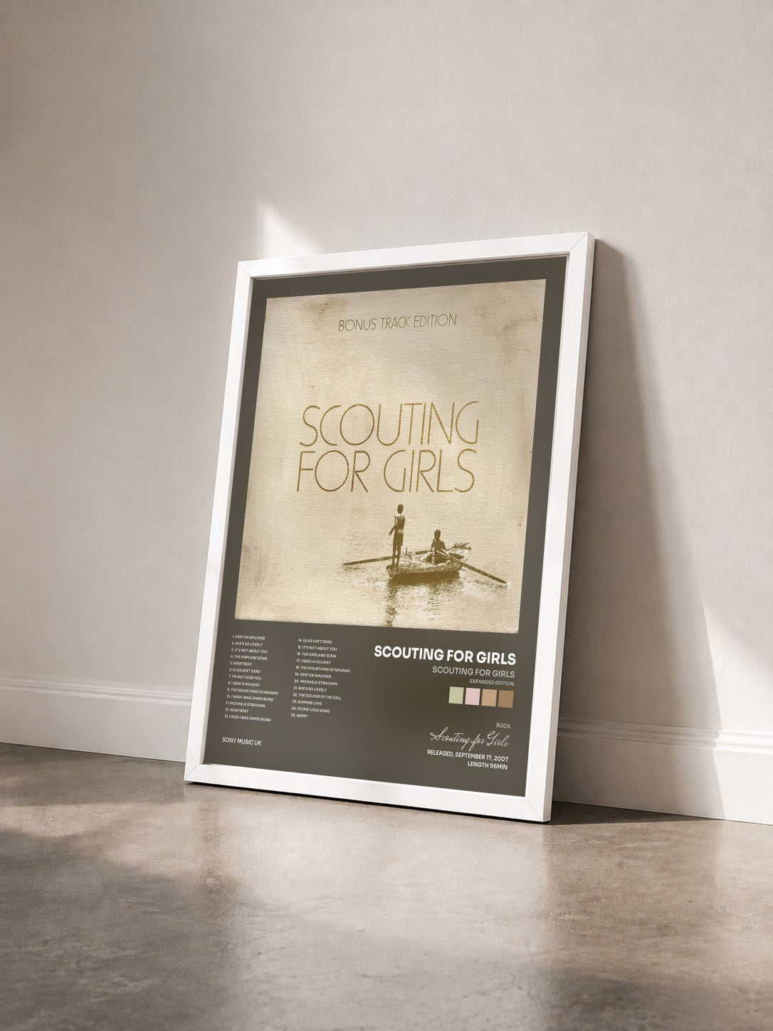 #blanc Tableau de l'album Scouting For Girls (Expanded Edition) de Scouting for Girls vu de trois quarts, cadre blanc