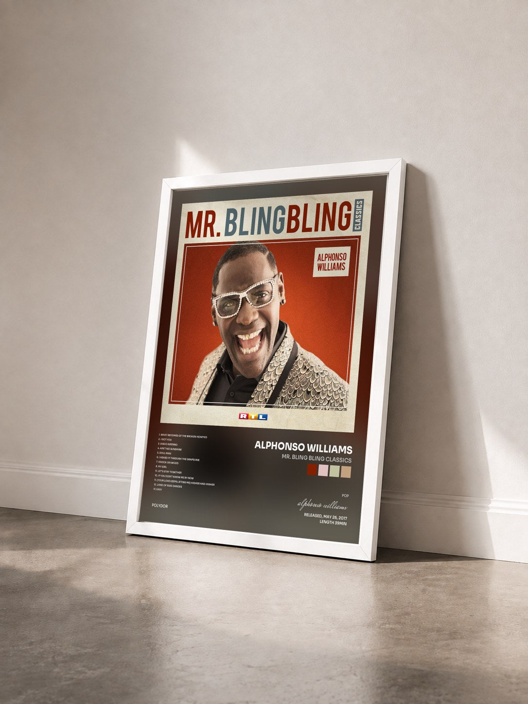 #blanc Tableau de l'album Mr. Bling Bling Classics de alphonso williams vu de trois quarts, cadre blanc