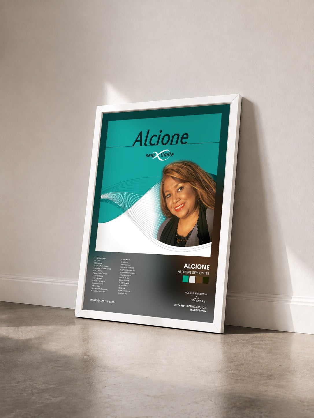 #blanc Tableau de l'album Alcione Sem Limite de Alcione vu de trois quarts, cadre blanc