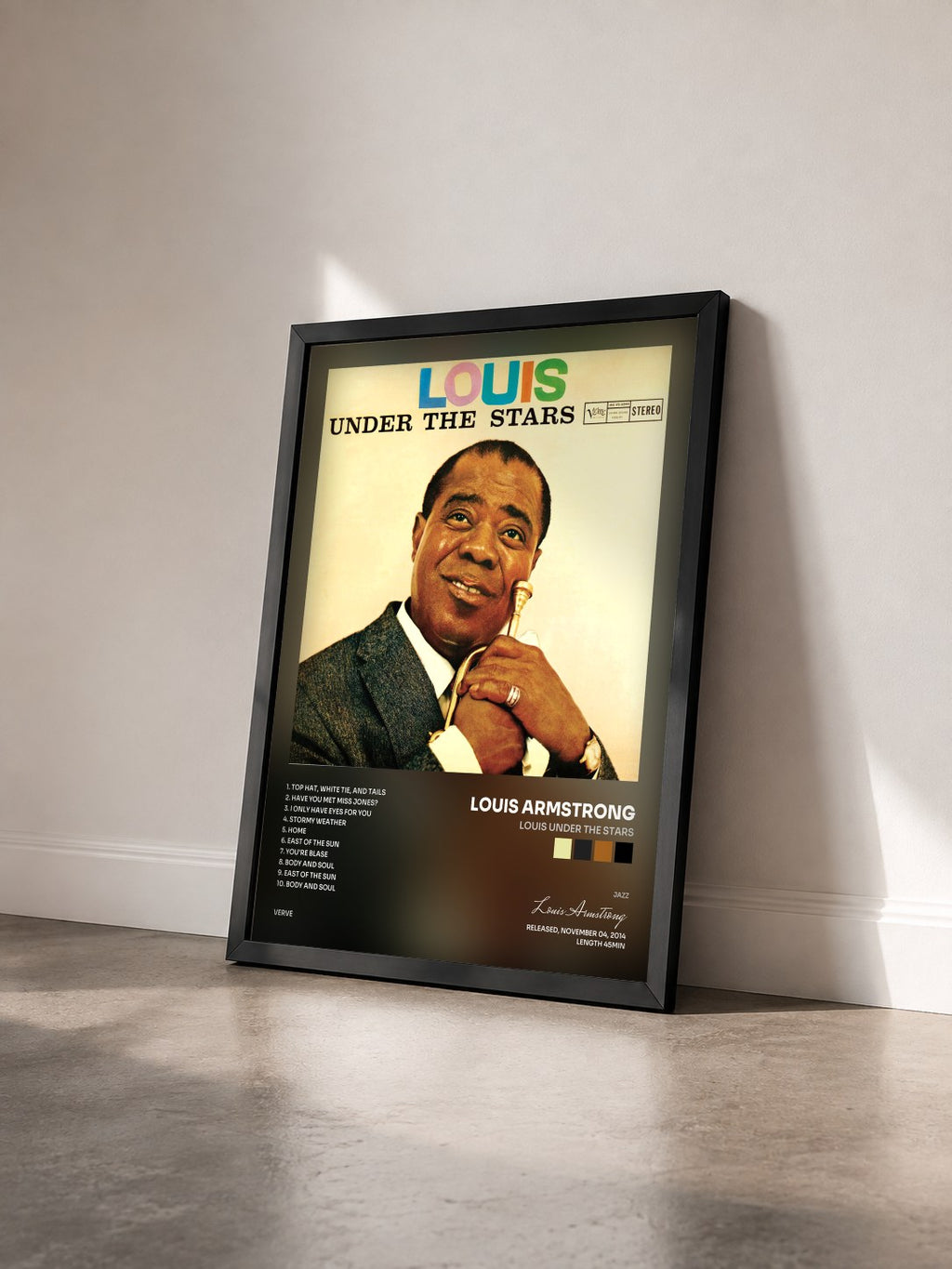#noir Tableau de l'album Louis Under The Stars de Louis Armstrong vu de trois quarts, cadre noir