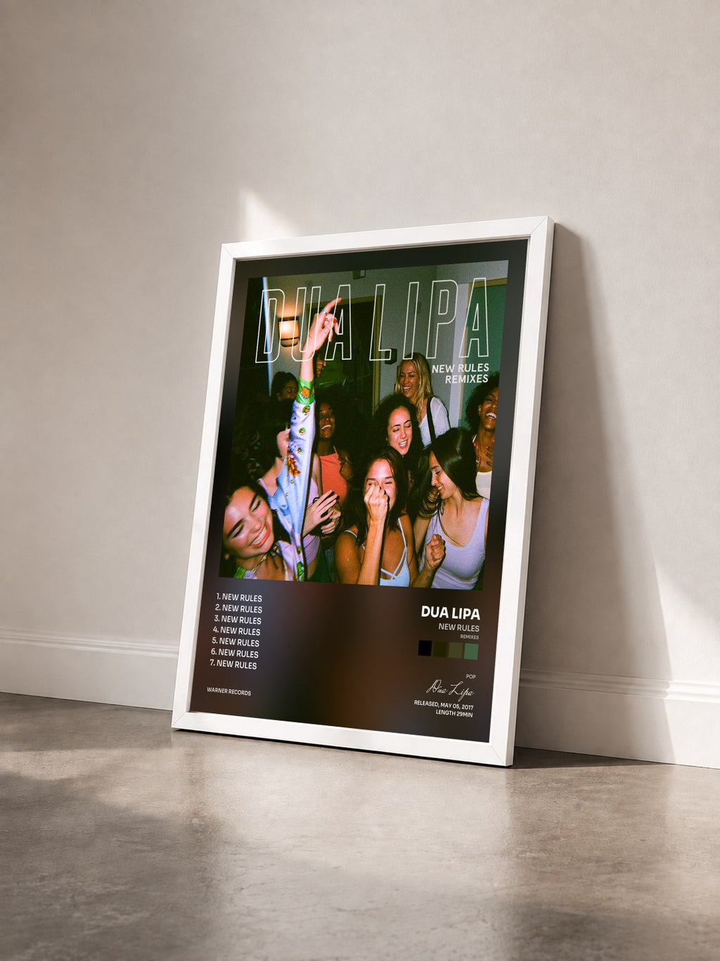 #blanc Tableau de l'album New Rules (Remixes) de Dua Lipa vu de trois quarts, cadre blanc
