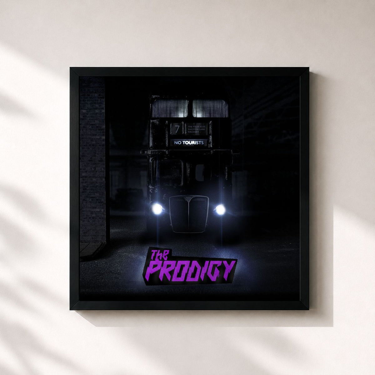 #noir Tableau carré de l'album No Tourists de The Prodigy, cadre noir 32x32 cm