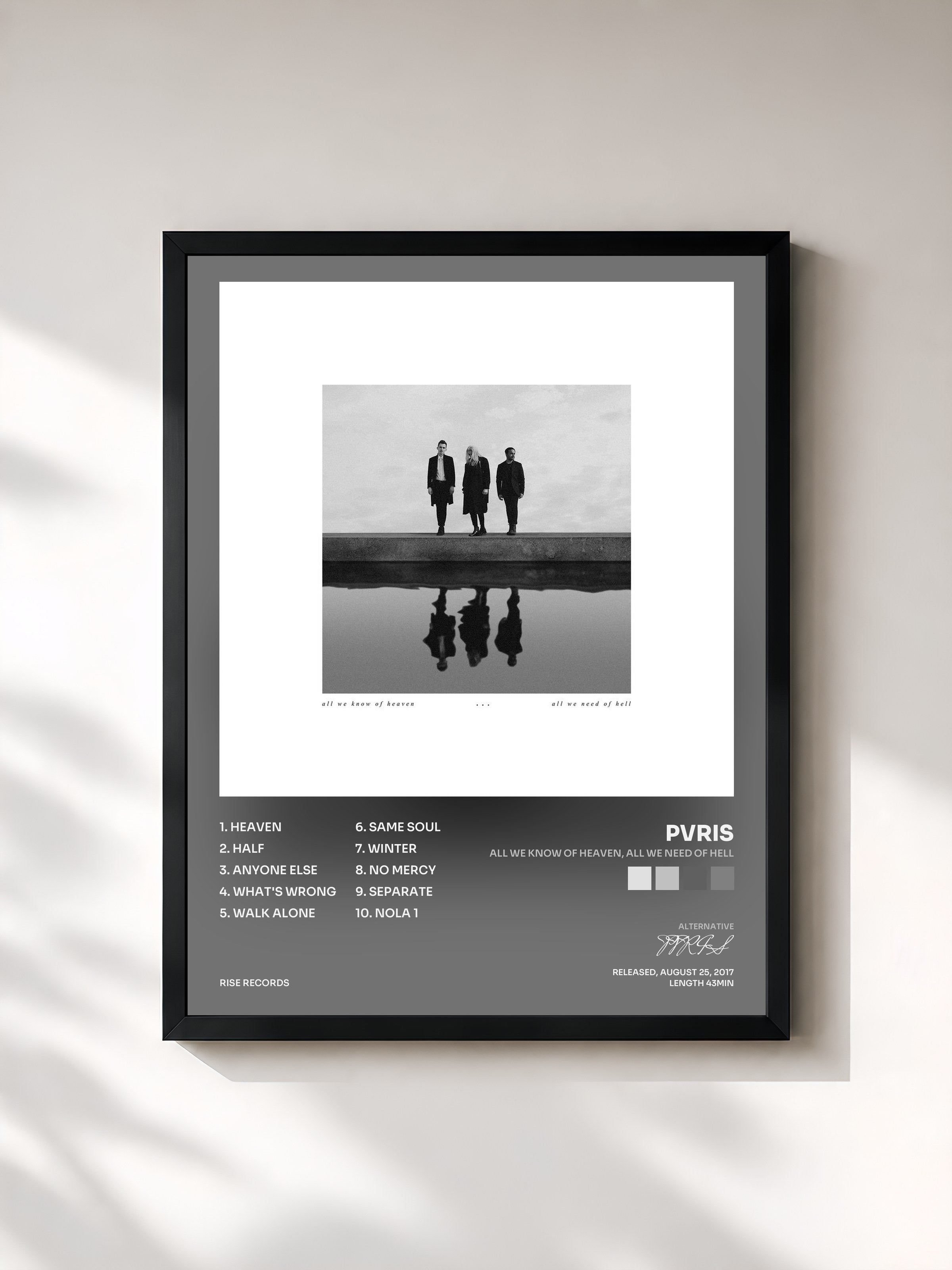 #noir Tableau de l'album All We Know of Heaven, All We Need of Hell de PVRIS, cadre noir, imprimé et encadré en France
