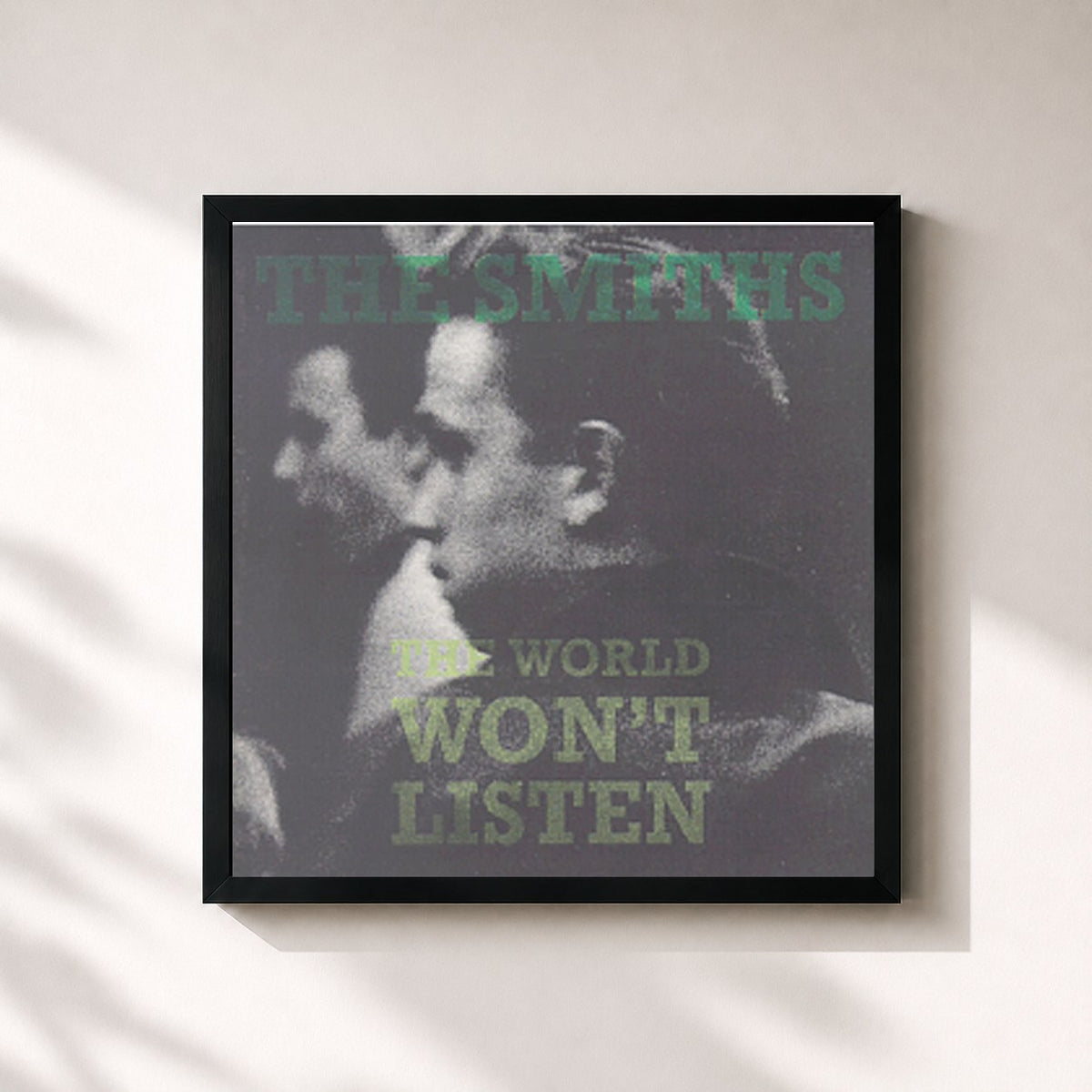 #noir The World Won't Listen von The Smiths als quadratischer Kunstdruck, schwarzer Rahmen 32x32 cm