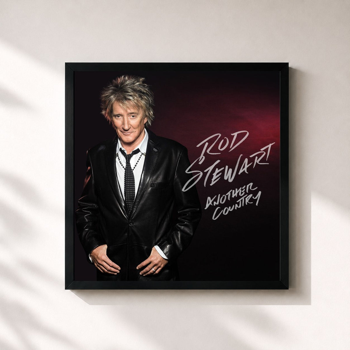 #noir Another Country de Rod Stewart en lámina cuadrada enmarcada, marco negro de 32x32 cm