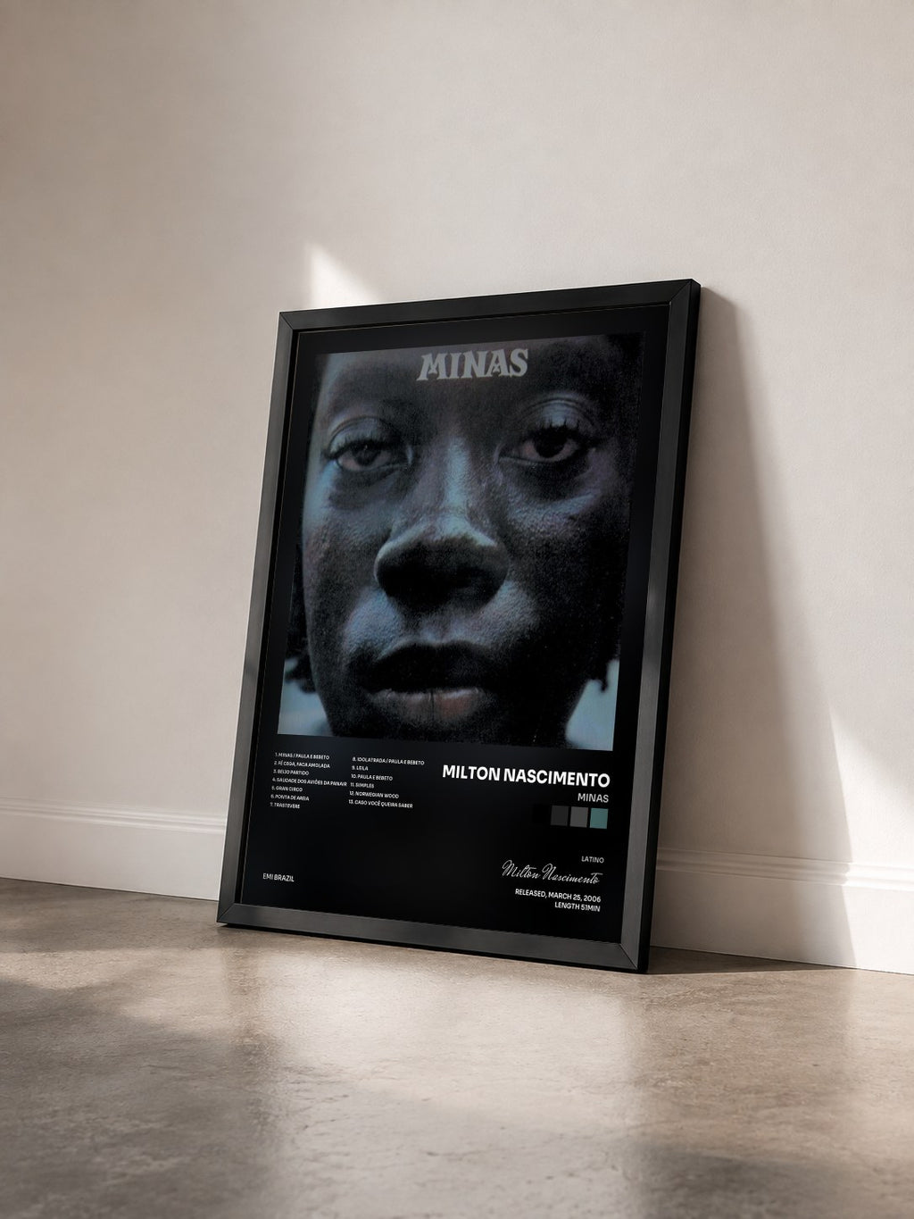 #noir Tableau de l'album Minas de Milton Nascimento vu de trois quarts, cadre noir