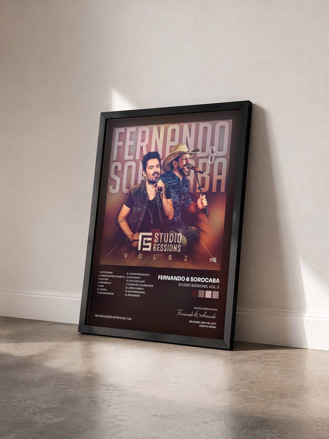 #noir Tableau de l'album Studio Sessions, Vol. 2 de Fernando & Sorocaba vu de trois quarts, cadre noir