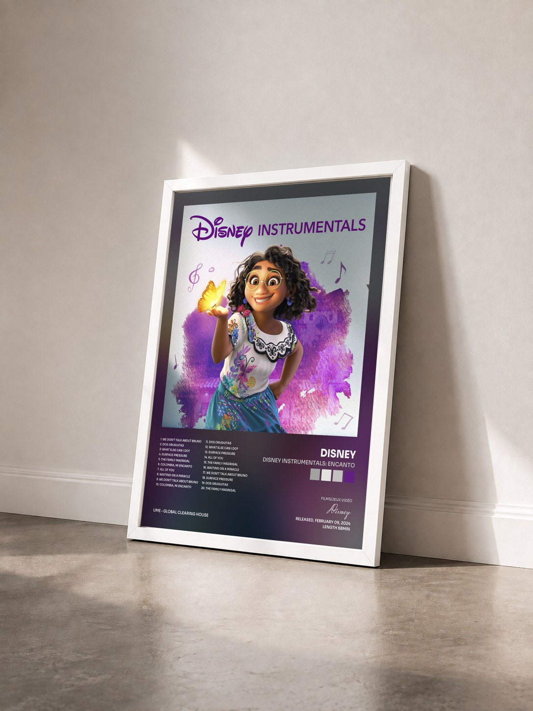 #blanc Tableau de l'album Disney Instrumentals: Encanto de Disney vu de trois quarts, cadre blanc