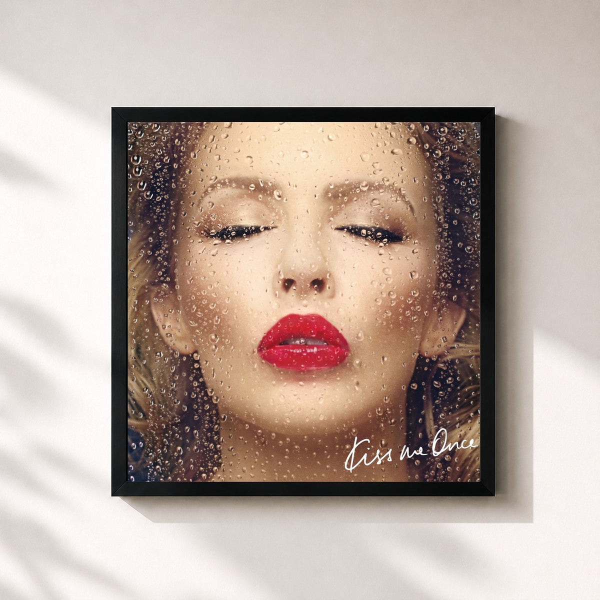 #noir Tableau carré de l'album Kiss Me Once de Kylie Minogue, cadre noir 32x32 cm