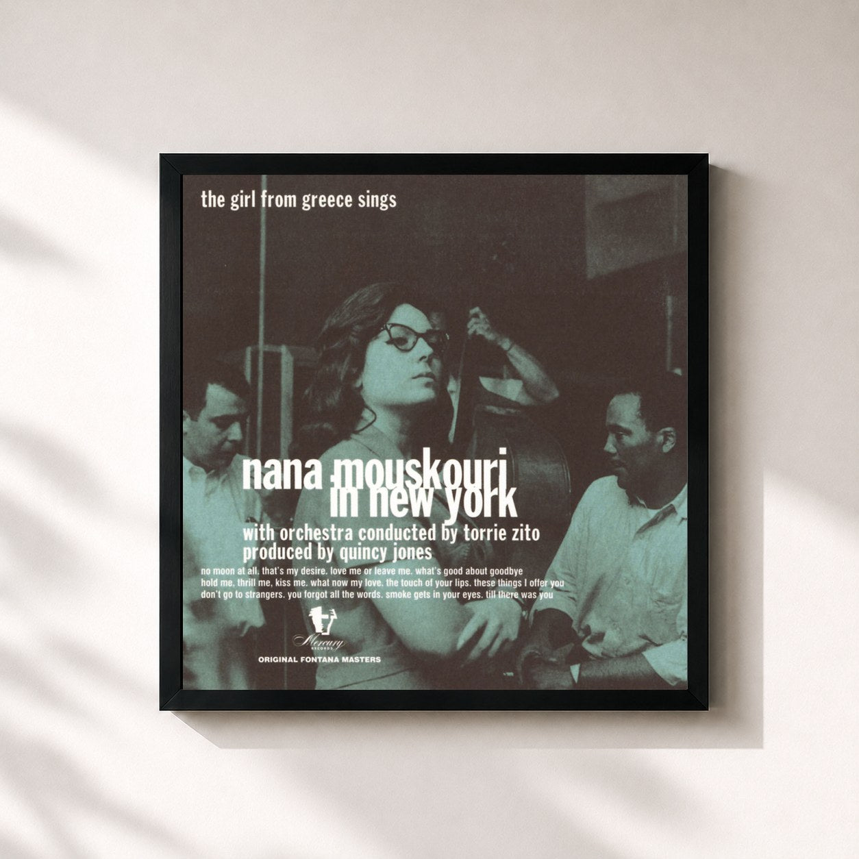 #noir Tableau carré de l'album Nana Mouskouri In New York - The Girl From Greece Sings de Nana Mouskouri, cadre noir 32x32 cm