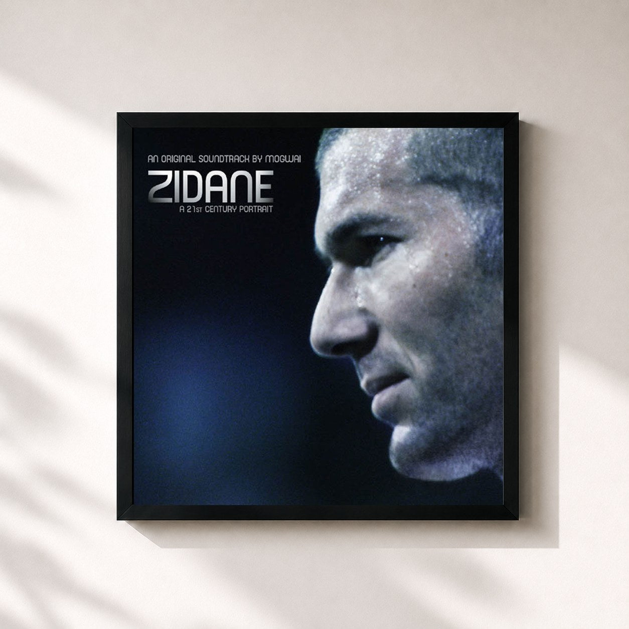 #noir Tableau carré de l'album Zidane, a 21st Century Portrait, an Original Soundtrack by Mogwai de Mogwai, cadre noir 32x32 cm