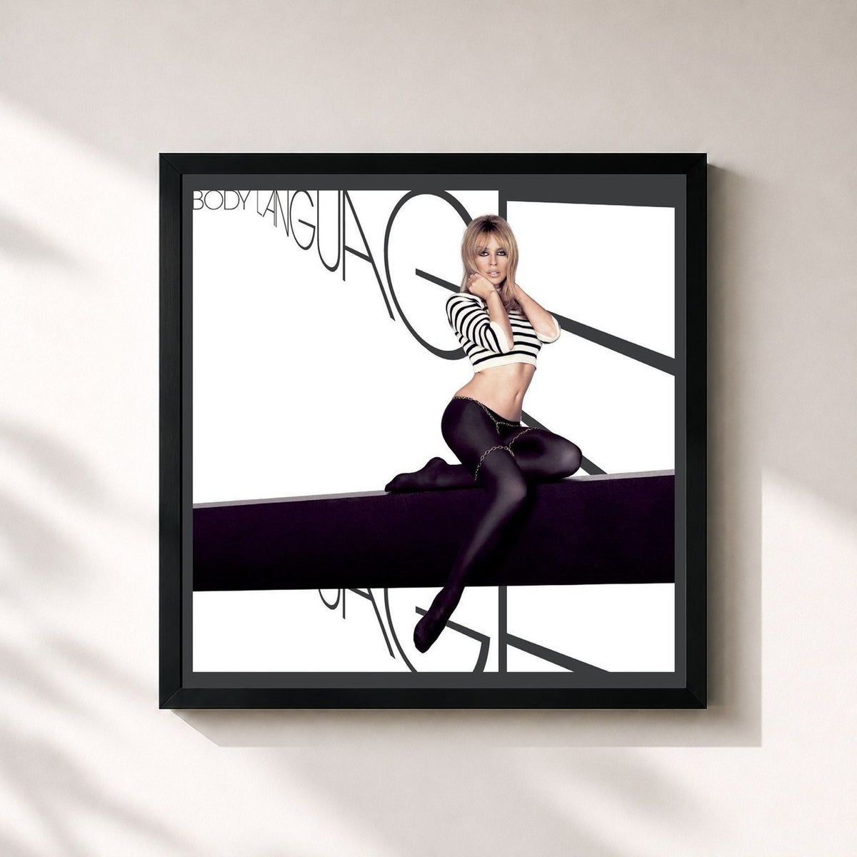 #noir Tableau carré de l'album Body Language de Kylie Minogue, cadre noir 32x32 cm