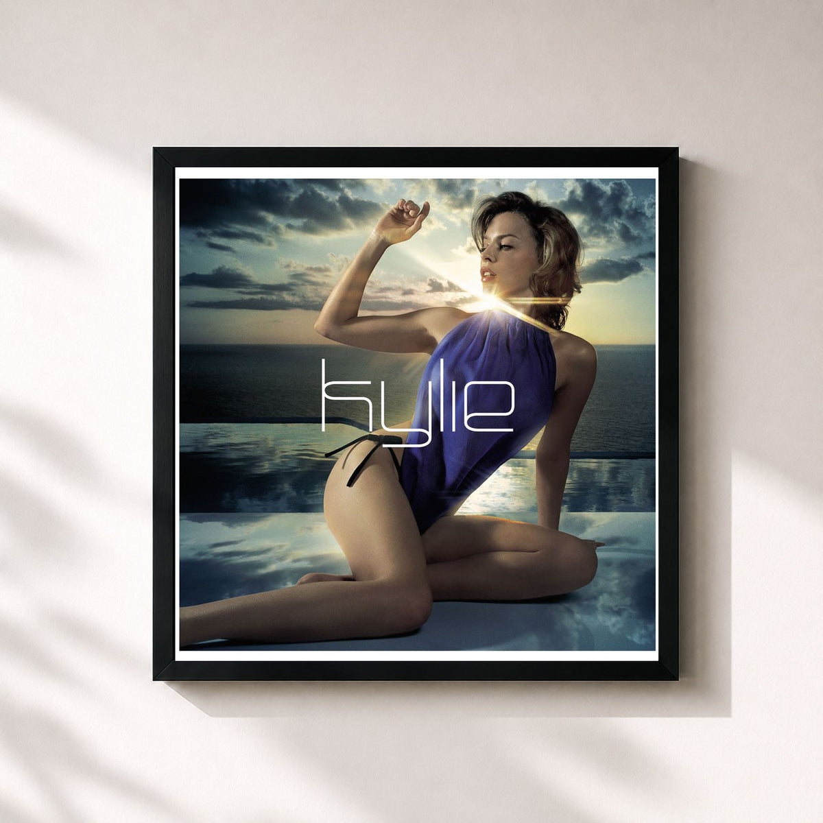 #noir Tableau carré de l'album Light Years de Kylie Minogue, cadre noir 32x32 cm