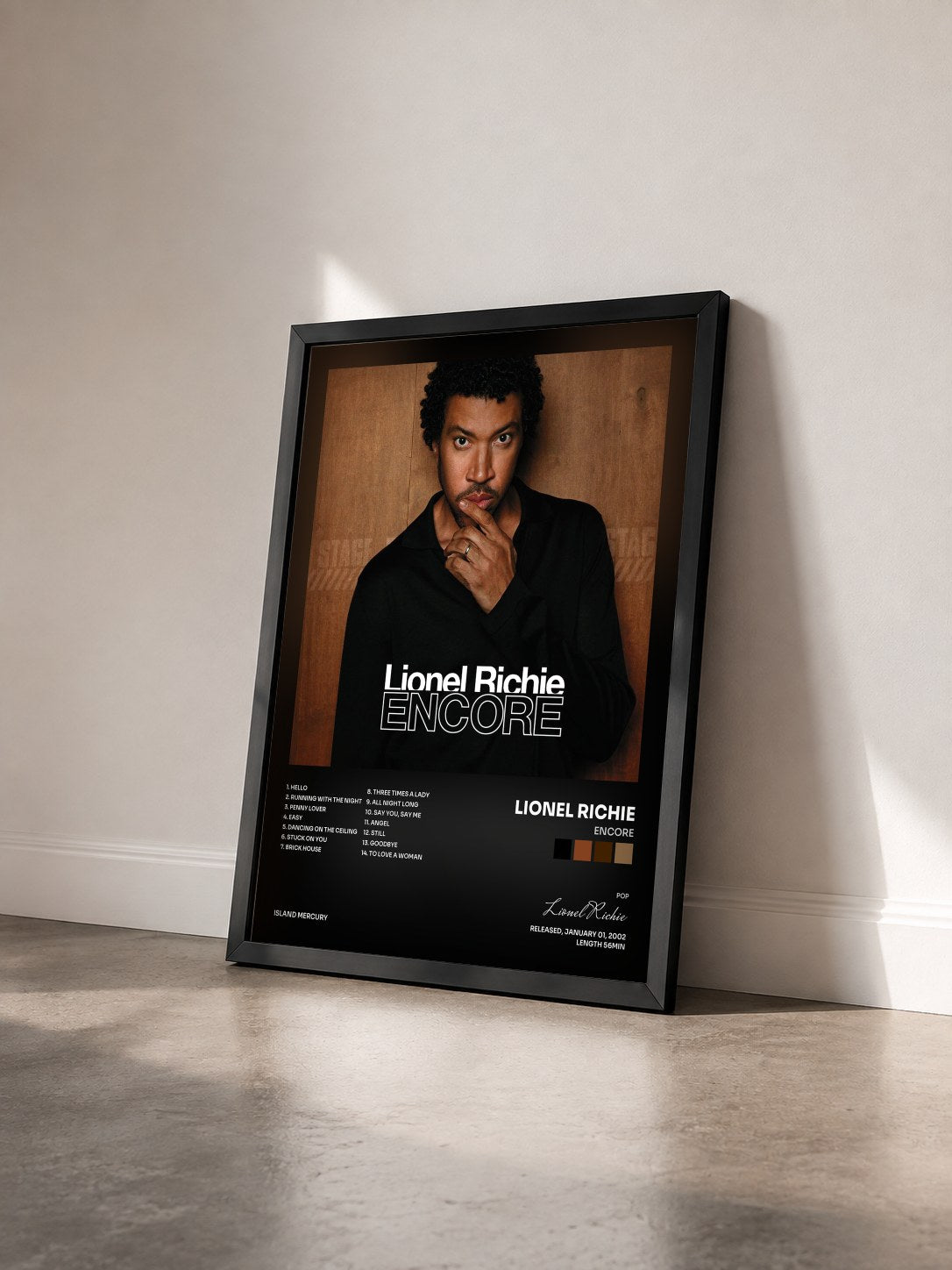 #noir Tableau de l'album Encore de Lionel Richie vu de trois quarts, cadre noir