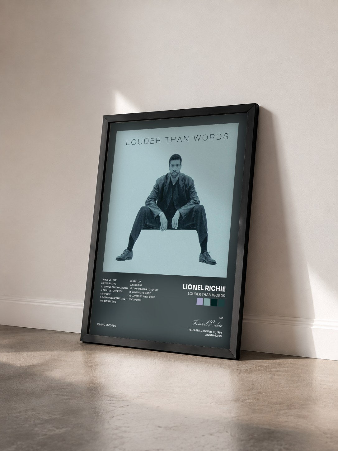 #noir Tableau de l'album Louder Than Words de Lionel Richie vu de trois quarts, cadre noir