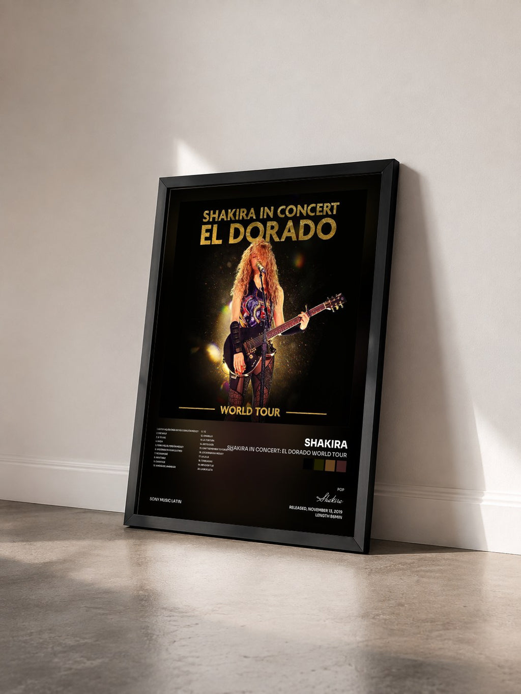 #noir Shakira In Concert: El Dorado World Tour de Shakira en lámina enmarcada vista de tres cuartos, marco negro