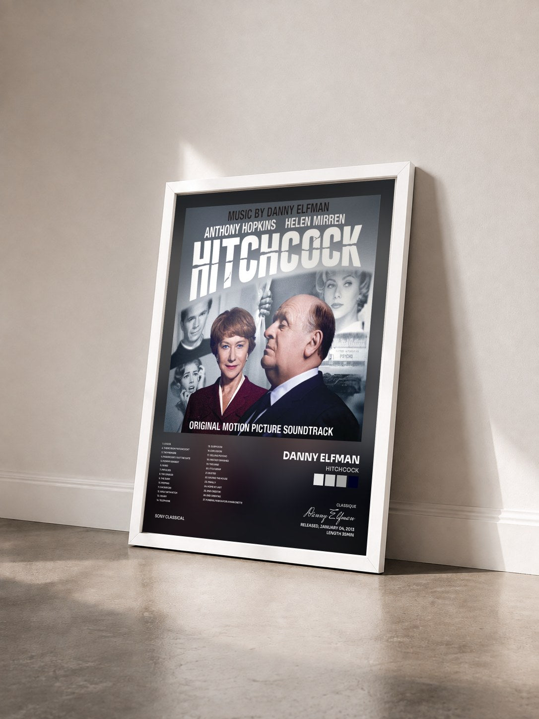 #blanc Tableau de l'album Hitchcock de Danny Elfman vu de trois quarts, cadre blanc