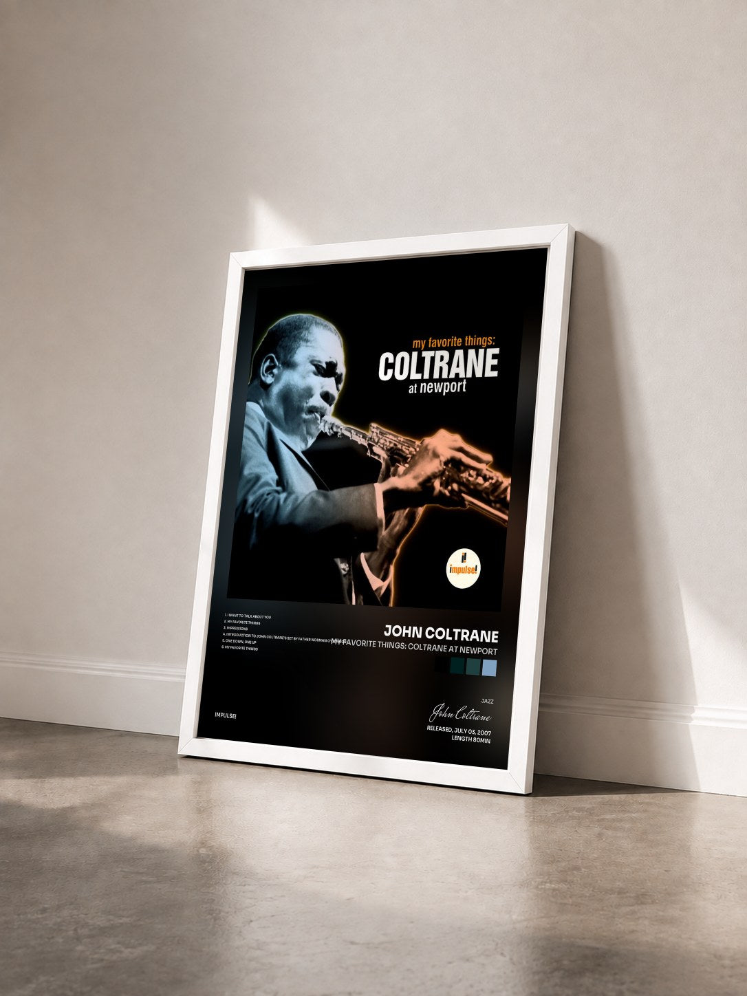 #blanc Tableau de l'album My Favorite Things: Coltrane At Newport de John Coltrane vu de trois quarts, cadre blanc