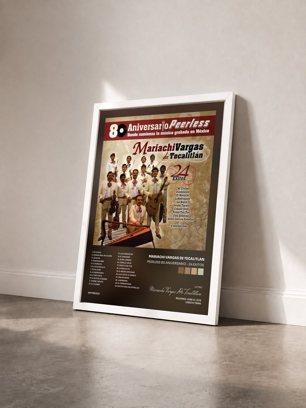 #blanc Tableau de l'album Peerless 80 Aniversario - 24 Exitos de Mariachi Vargas De Tecalitlan vu de trois quarts, cadre blanc