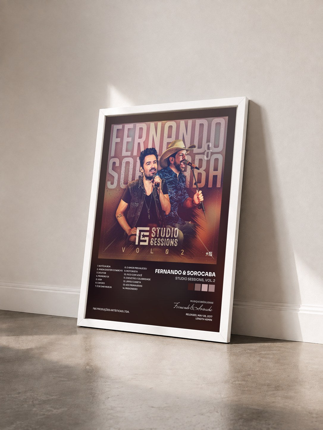 #blanc Tableau de l'album Studio Sessions, Vol. 2 de Fernando & Sorocaba vu de trois quarts, cadre blanc