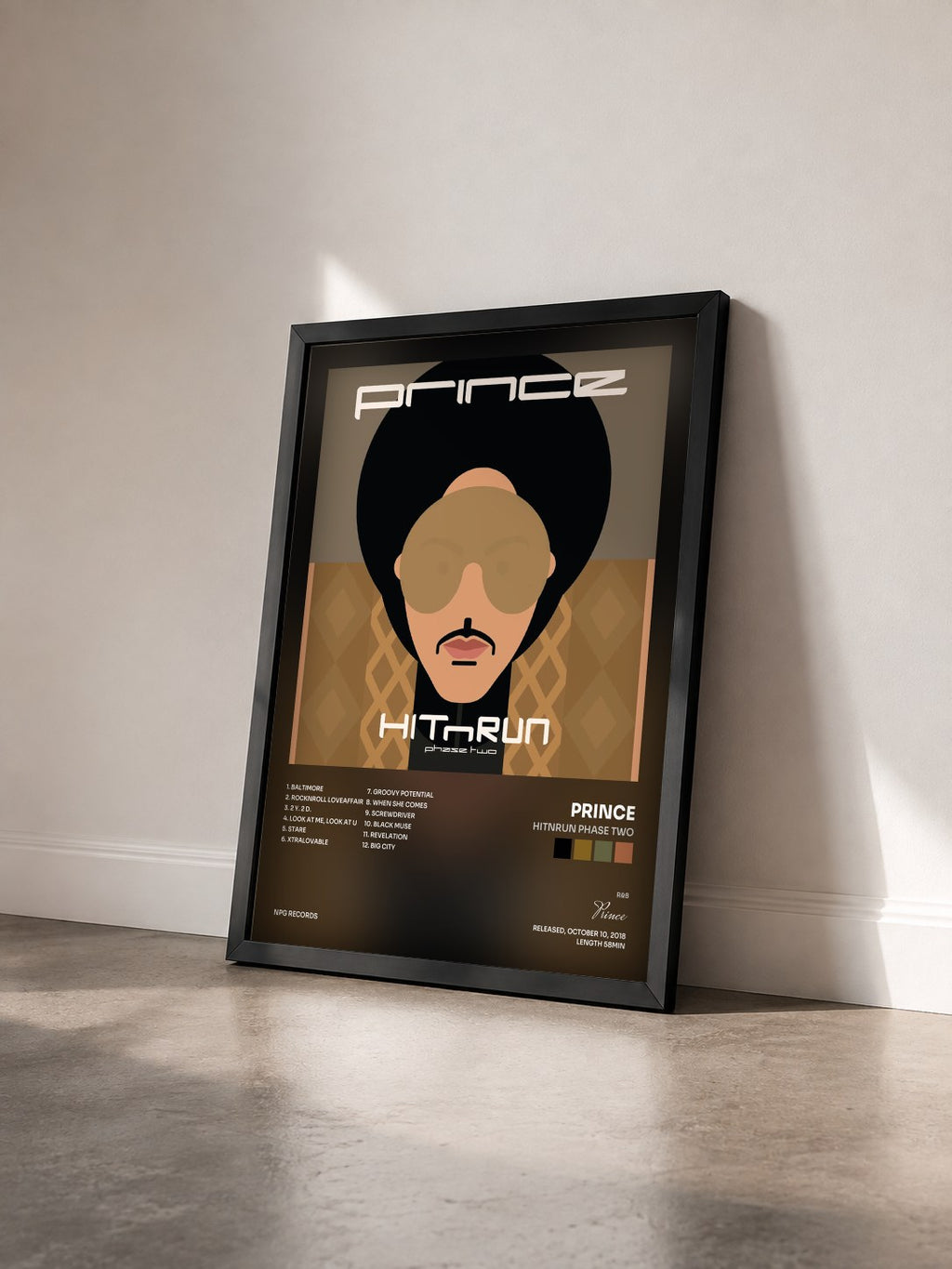 #noir HITNRUN Phase Two di Prince in stampa incorniciata vista di tre quarti, cornice nera