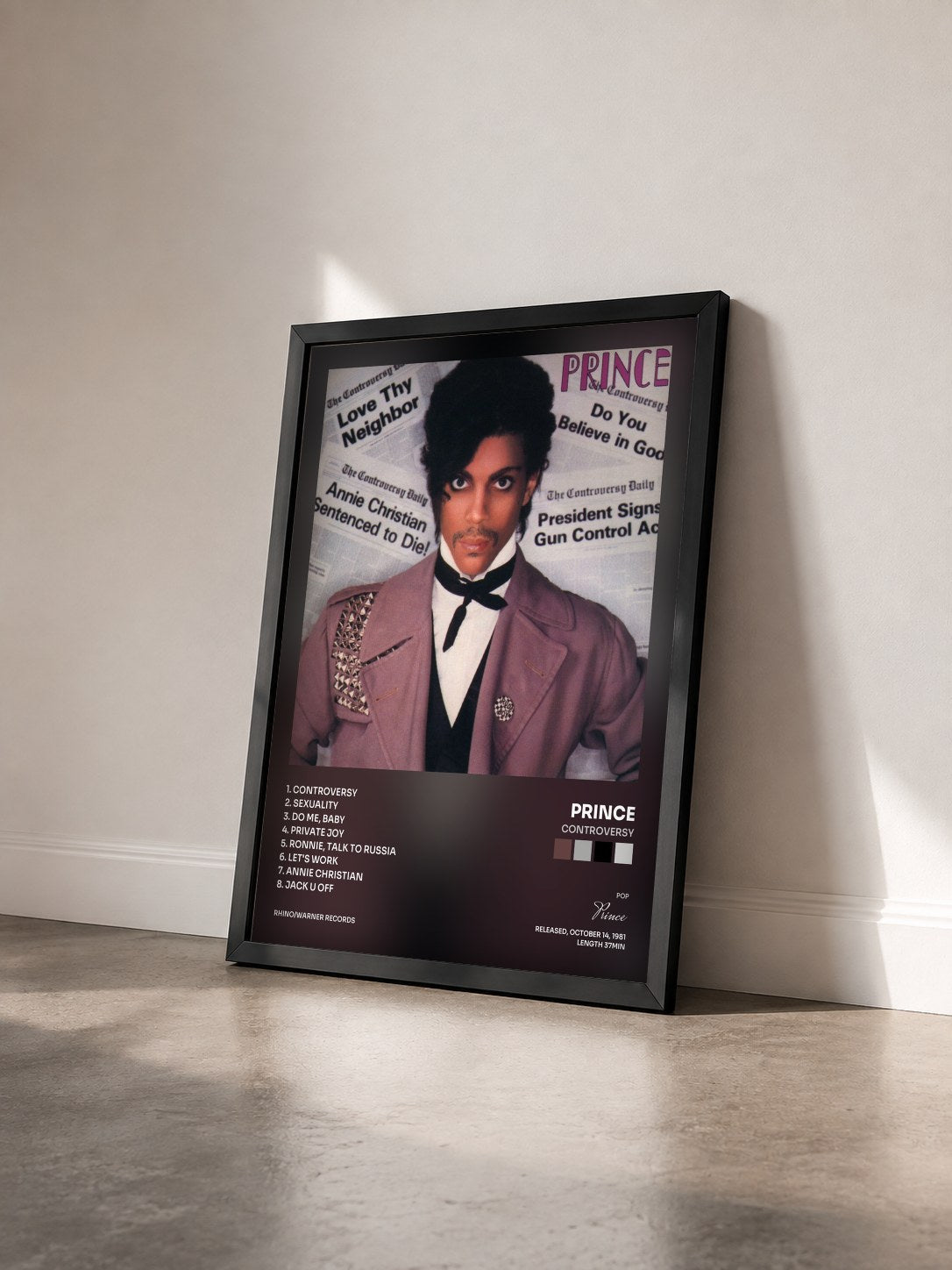 #noir Tableau de l'album Controversy de Prince vu de trois quarts, cadre noir