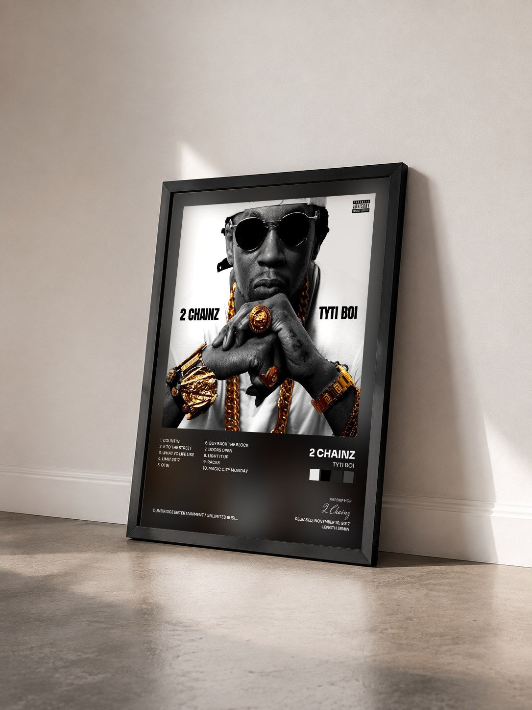#noir Tableau de l'album Tyti Boi de 2 Chainz vu de trois quarts, cadre noir