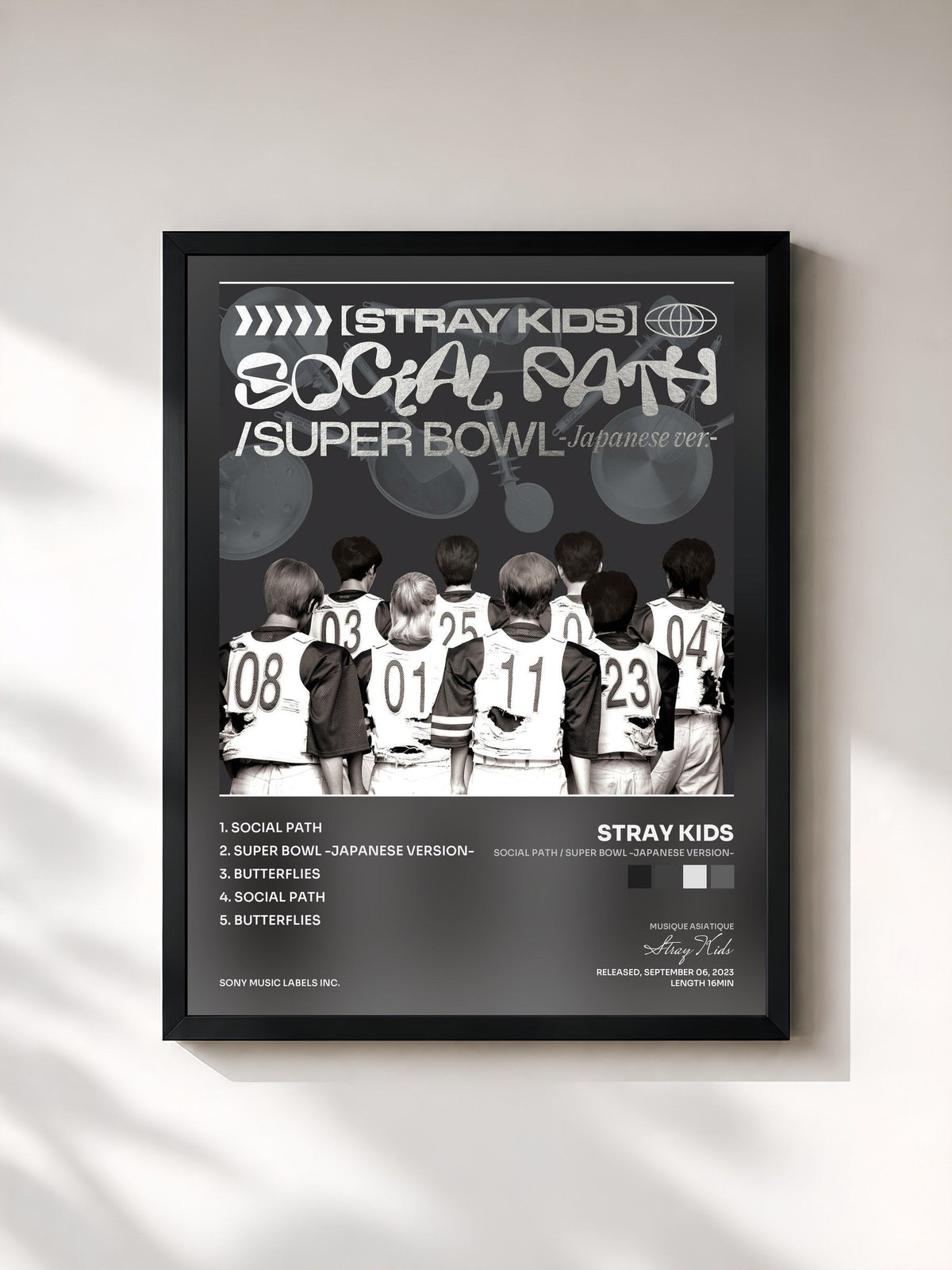 #noir Tableau de l'album Social Path / Super Bowl -Japanese version- de Stray Kids, cadre noir, imprimé et encadré en France