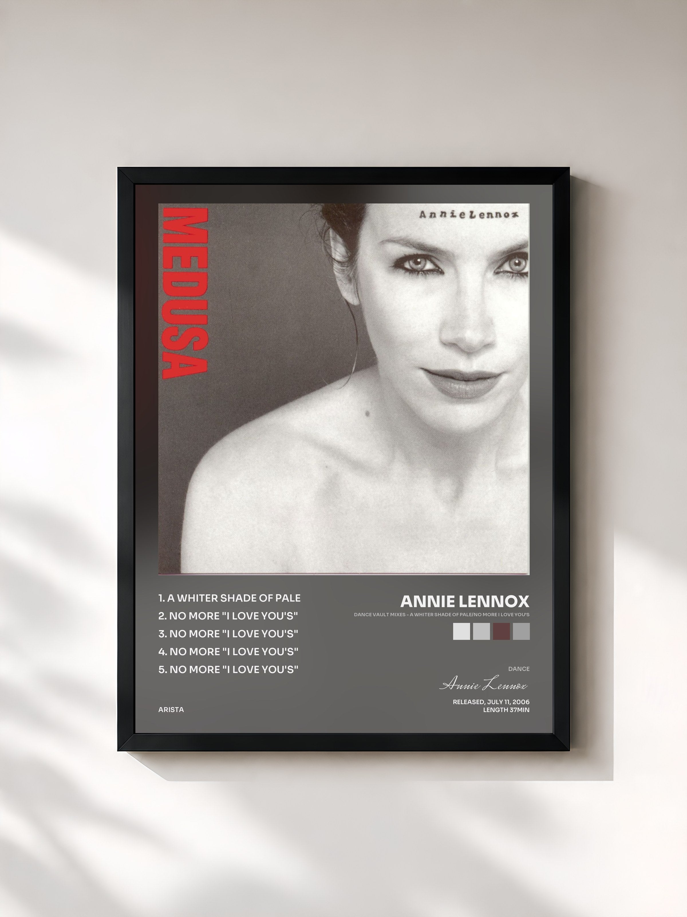 #noir Tableau de l'album Dance Vault Mixes - A Whiter Shade Of Pale/No More I Love You's de Annie Lennox, cadre noir, imprimé et encadré en France