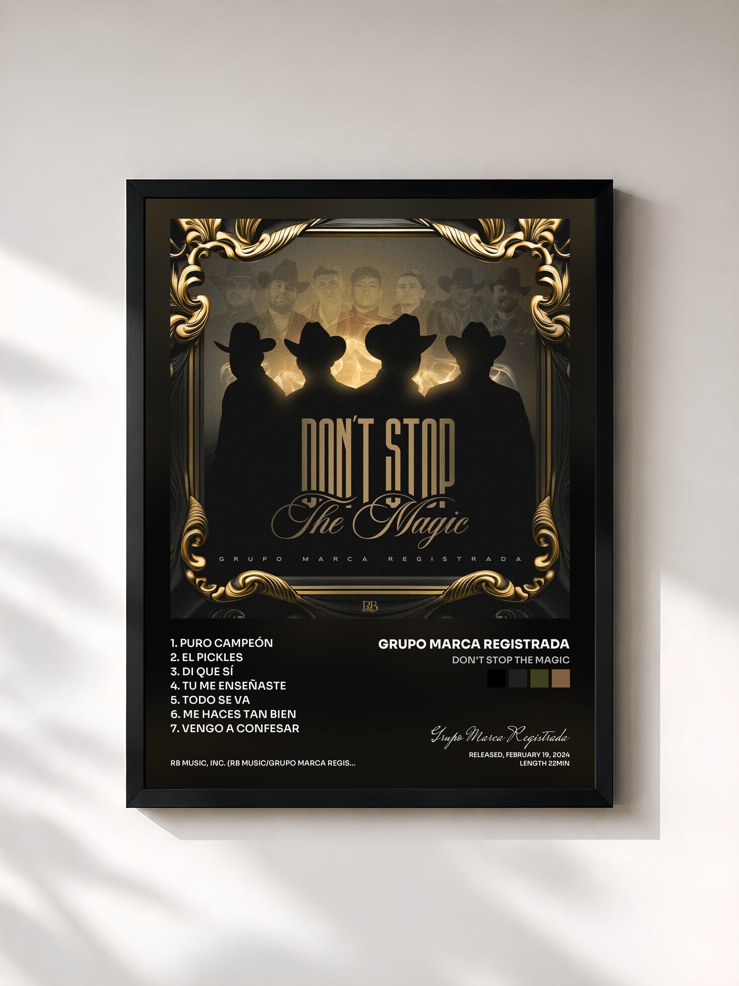 #noir Tableau de l'album Don't Stop The Magic de Grupo Marca Registrada, cadre noir, imprimé et encadré en France