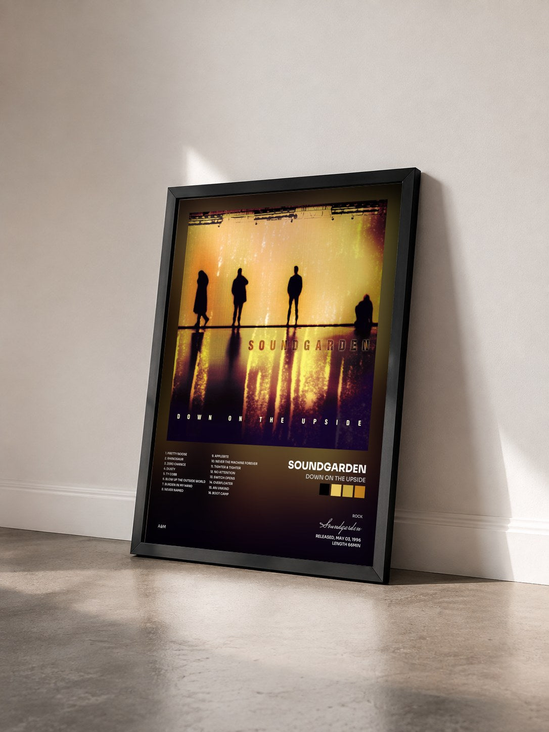 #noir Down On The Upside von Soundgarden als gerahmter Kunstdruck von schräg gesehen, schwarzer Rahmen