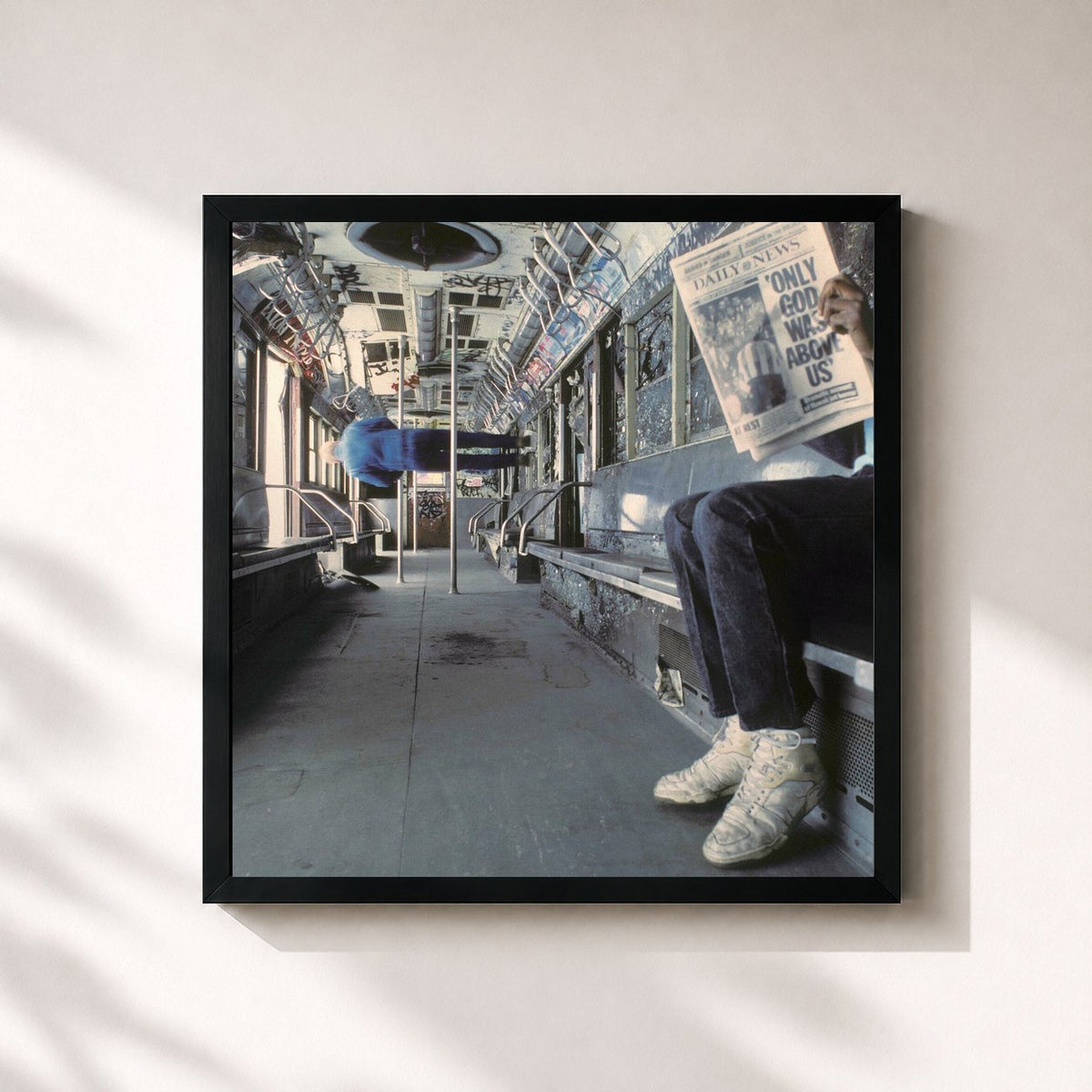 #noir Only God Was Above Us de Vampire Weekend en lámina cuadrada enmarcada, marco negro de 32x32 cm
