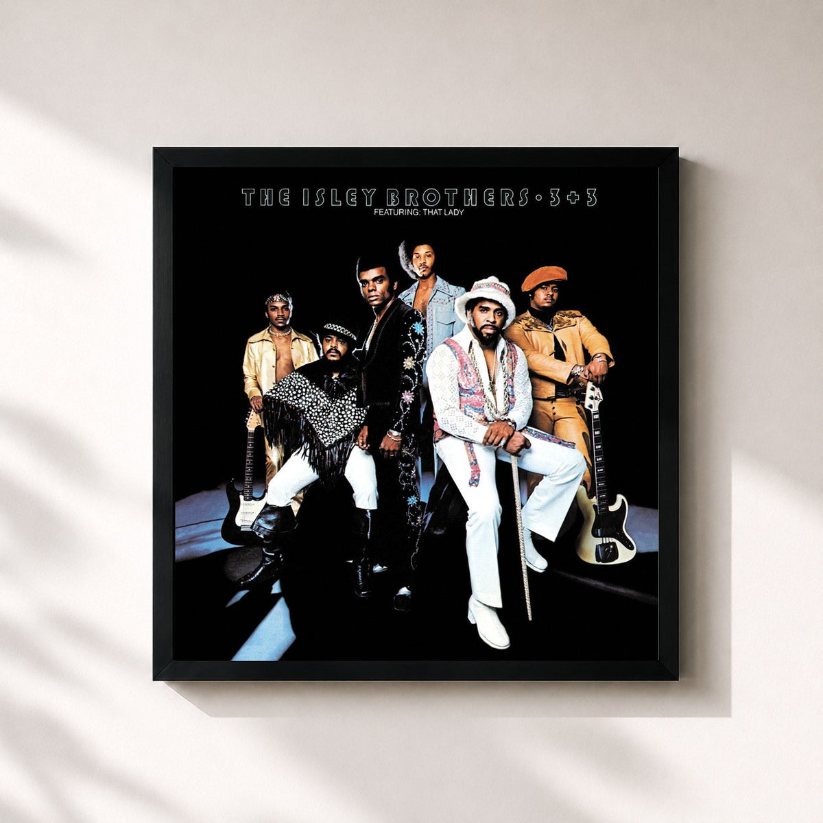 #noir Tableau carré de l'album 3+3 de The Isley Brothers, cadre noir 32x32 cm