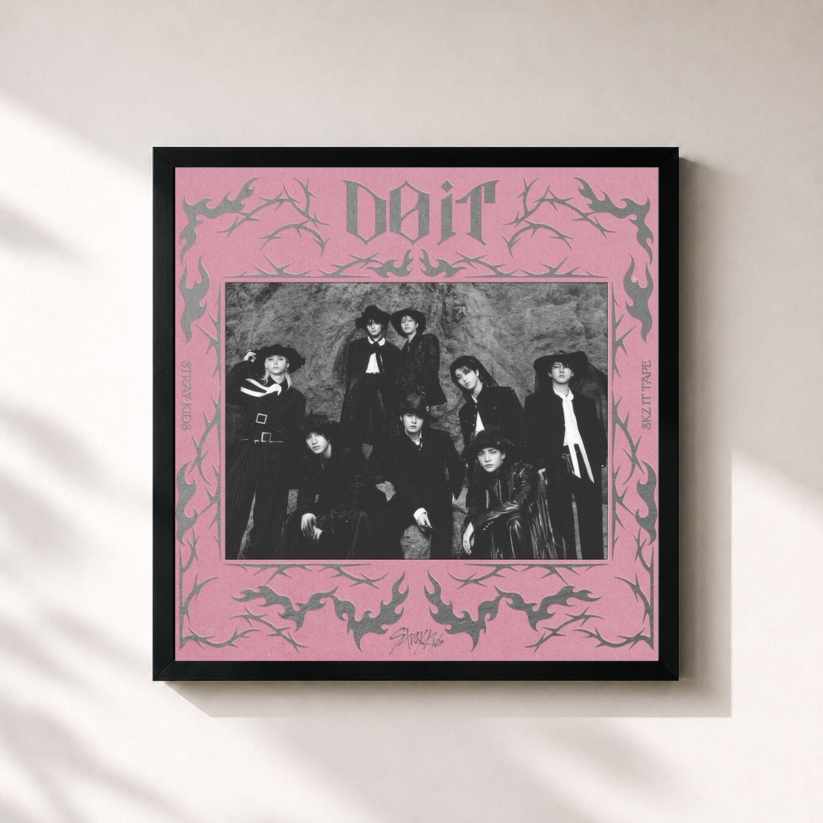 #noir Tableau carré de l'album DO IT de Stray Kids, cadre noir 32x32 cm