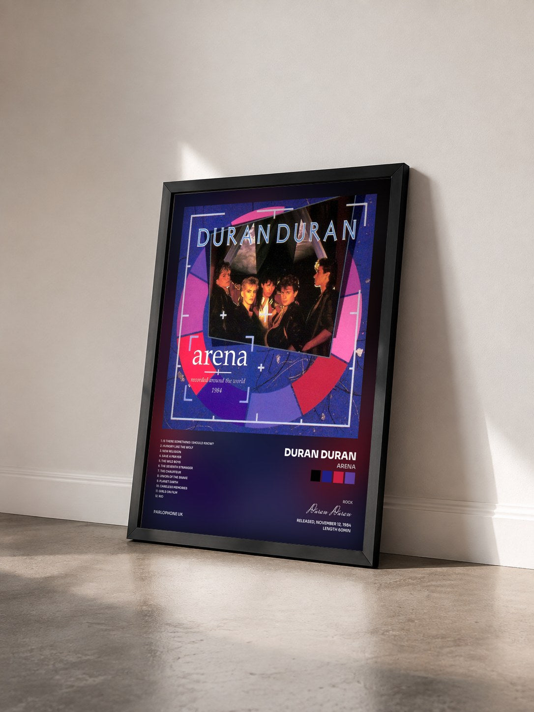 #noir Arena di Duran Duran in stampa incorniciata vista di tre quarti, cornice nera