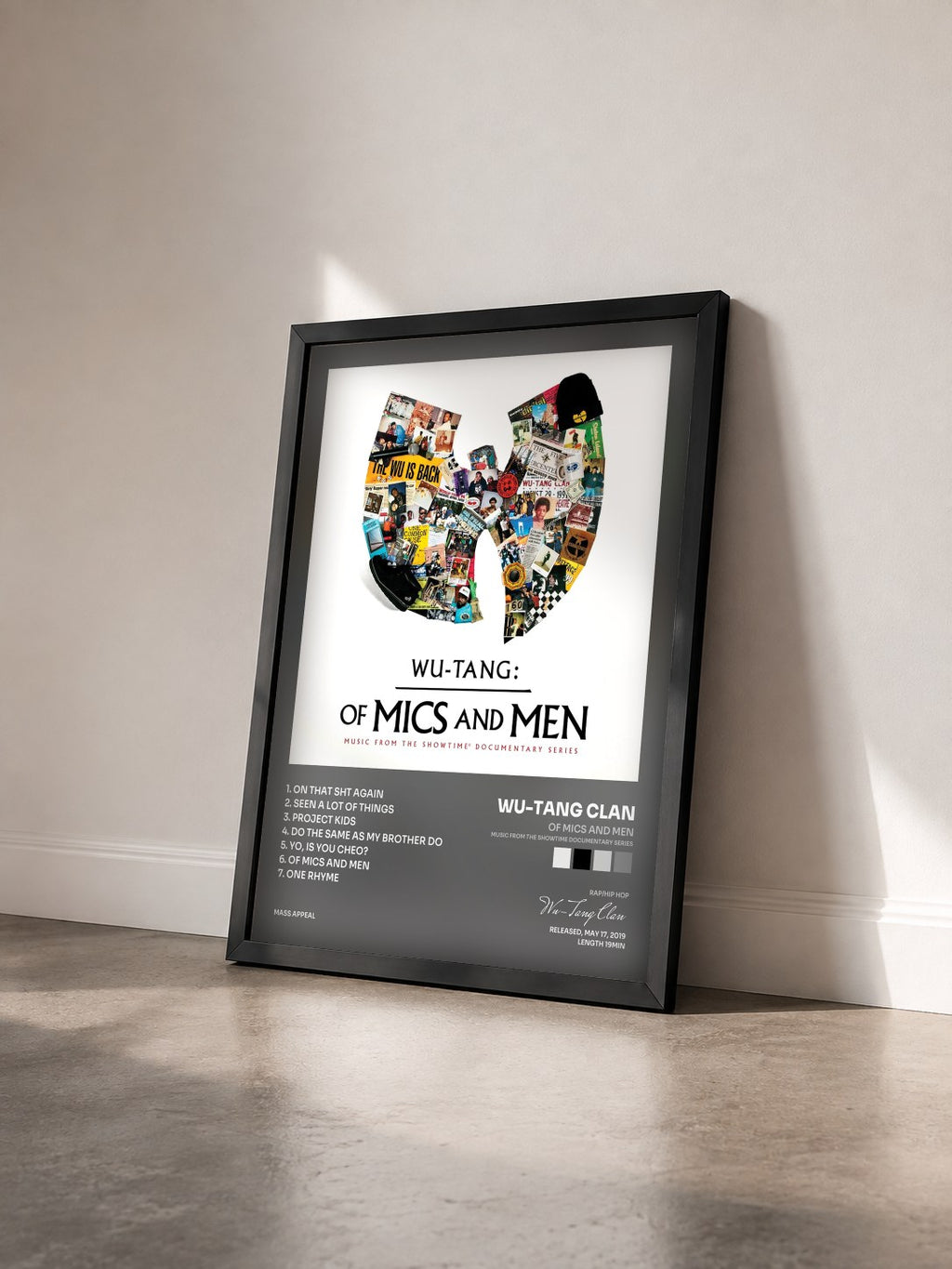 #noir Of Mics and Men (Music from the Showtime Documentary Series) di Wu-Tang Clan in stampa incorniciata vista di tre quarti, cornice nera