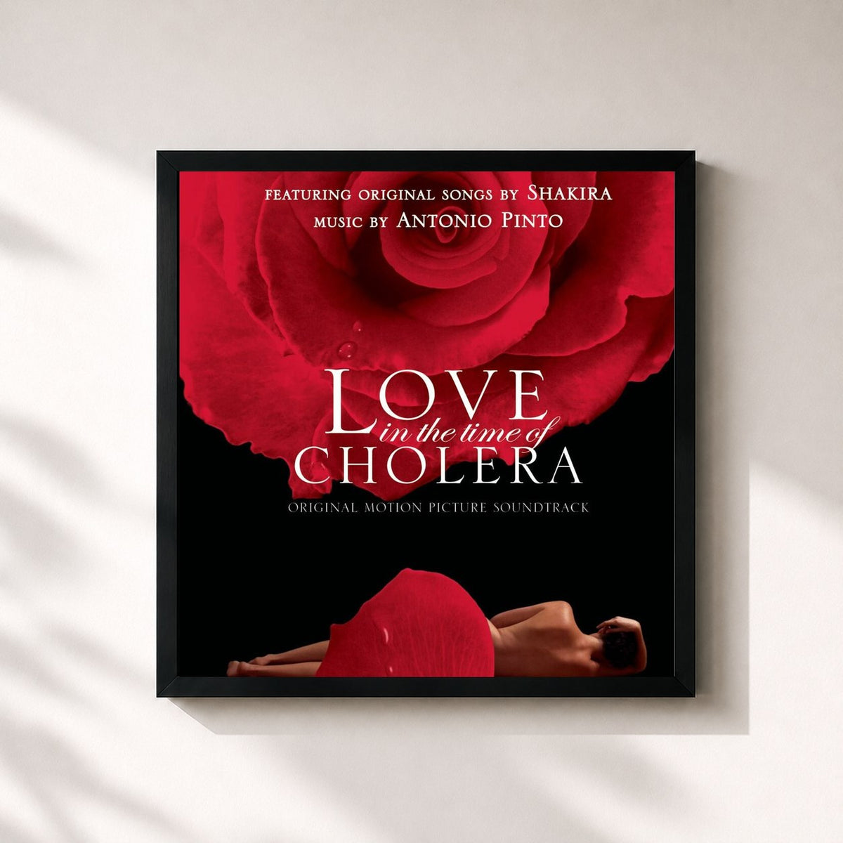 #noir Tableau carré de l'album Love In The Time Of Cholera de Shakira, cadre noir 32x32 cm