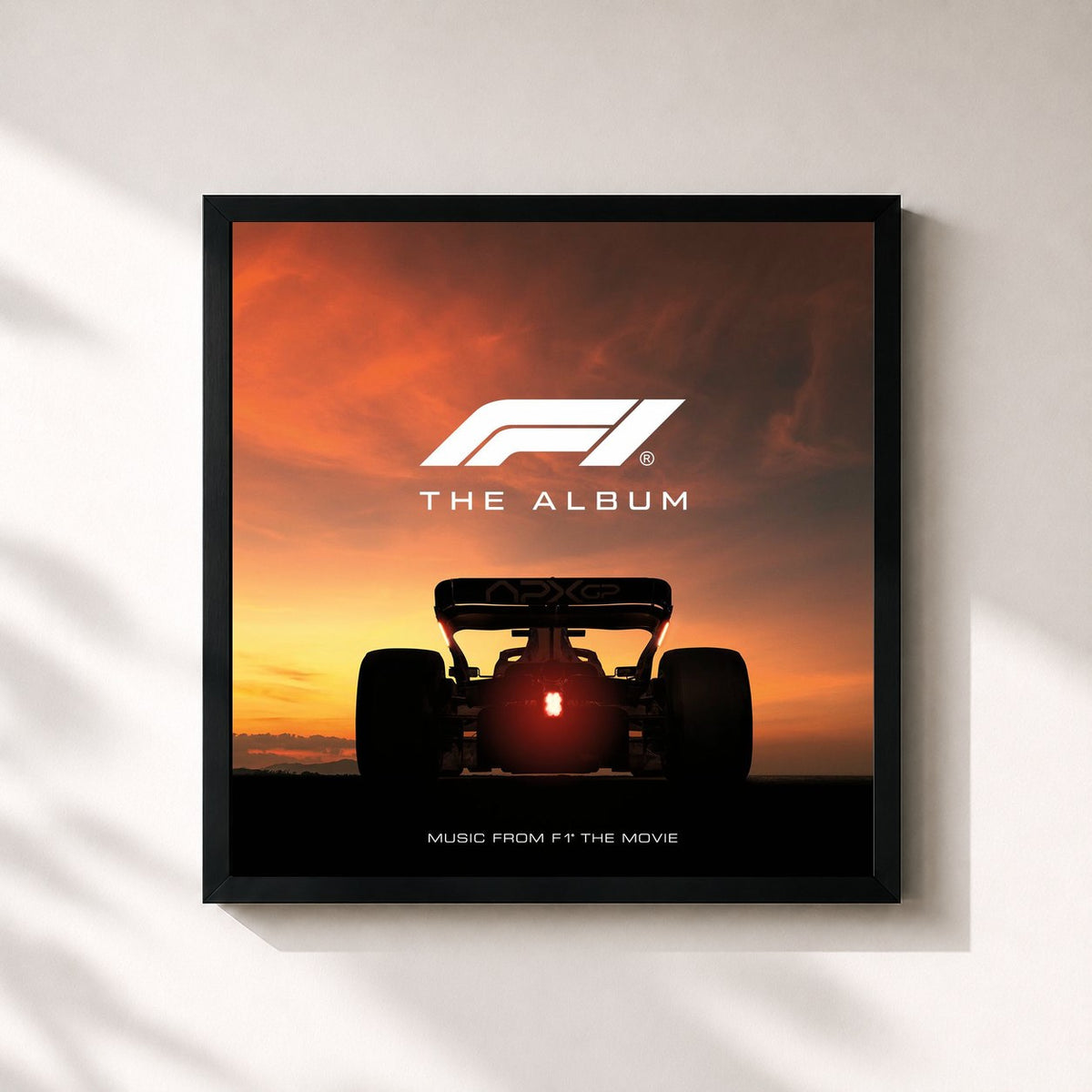 #noir Tableau carré de l'album F1 The Album (Cinematic Edition) de Hans Zimmer, cadre noir 32x32 cm