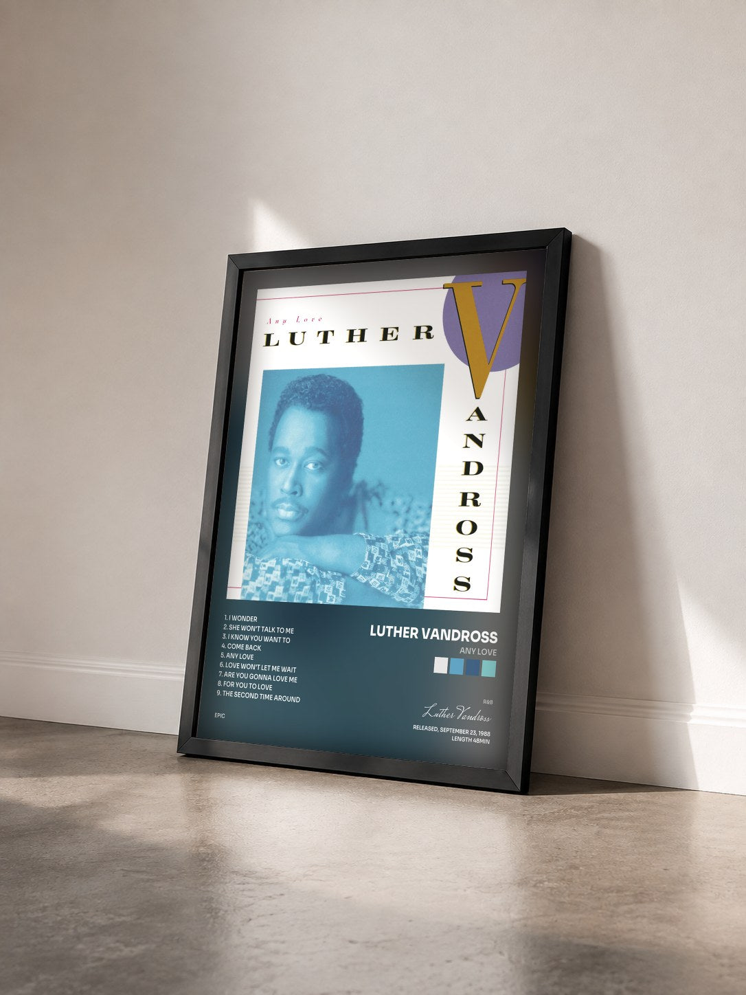 #noir Tableau de l'album Any Love de Luther Vandross vu de trois quarts, cadre noir