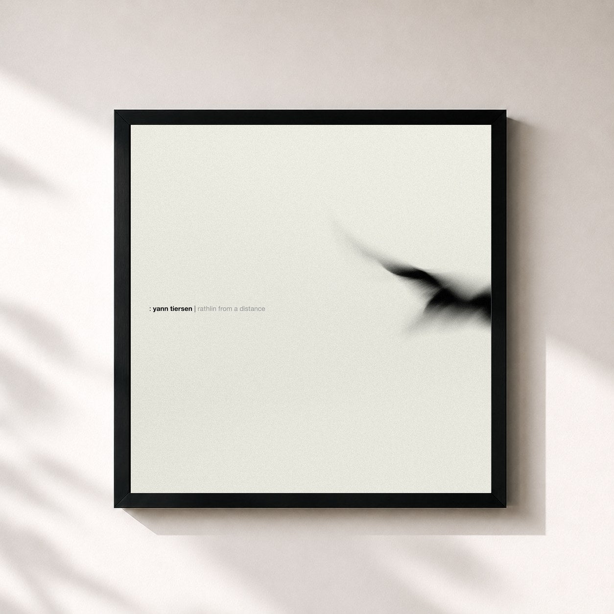 #noir Tableau carré de l'album Rathlin from a Distance | The Liquid Hour de Yann Tiersen, cadre noir 32x32 cm