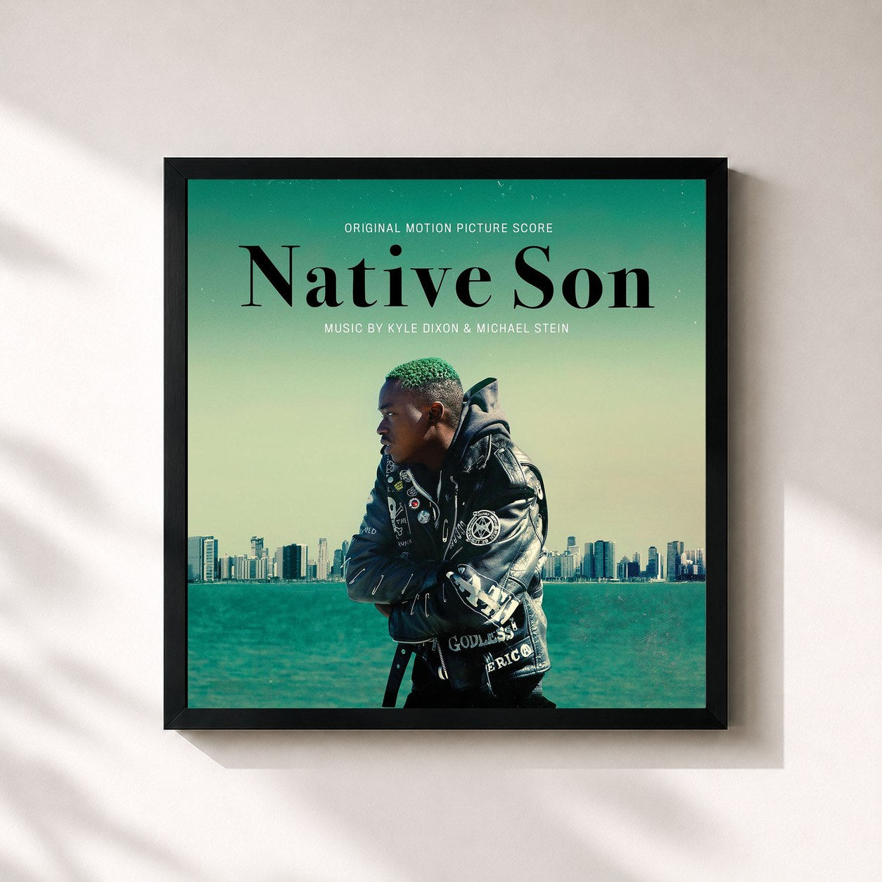 #noir Tableau carré de l'album Native Son (Original Motion Picture Score) de Kyle Dixon & Michael Stein, cadre noir 32x32 cm
